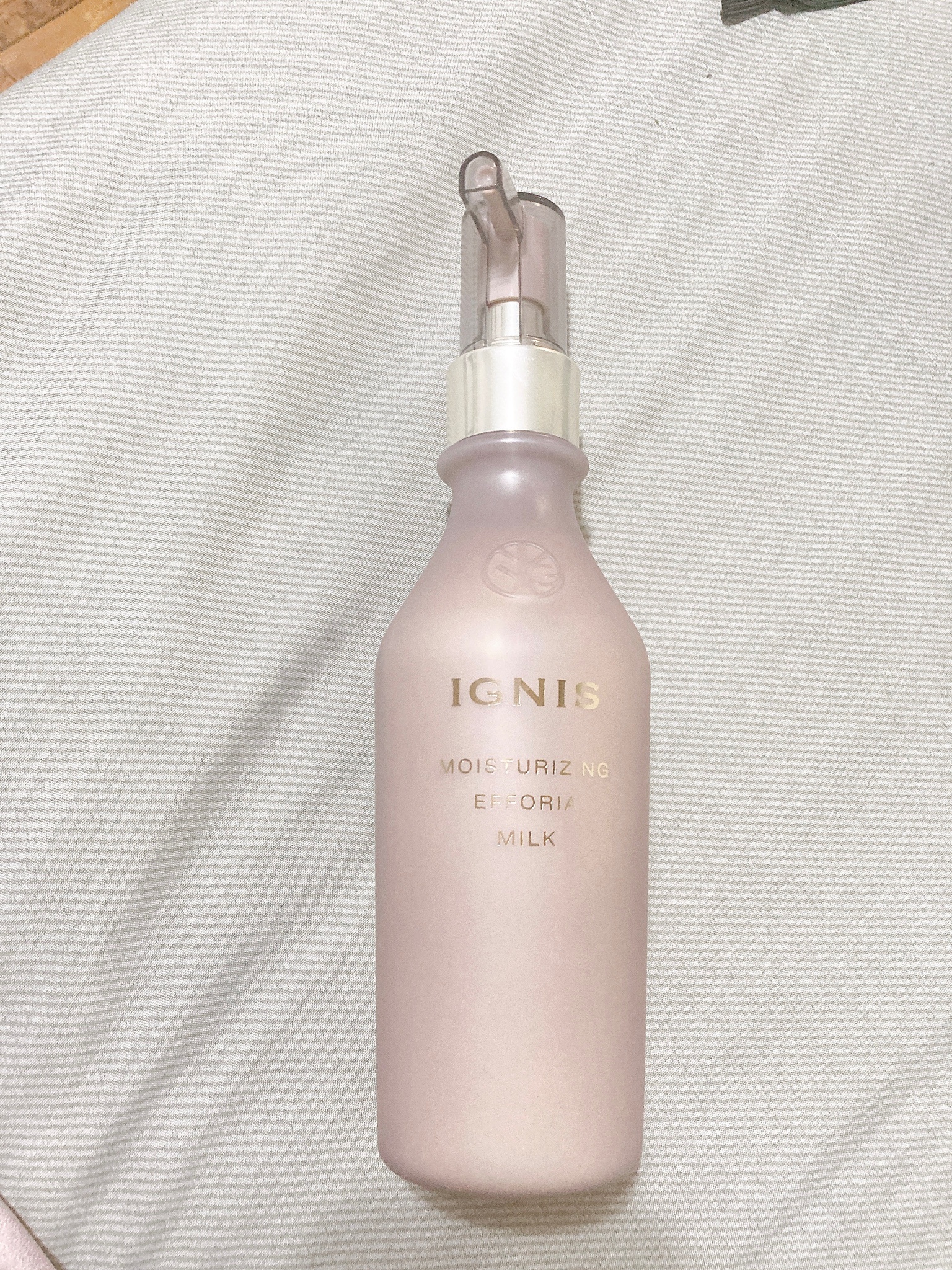 イグニス / モイスチュアライジング エフフォーリア ミルクの公式商品