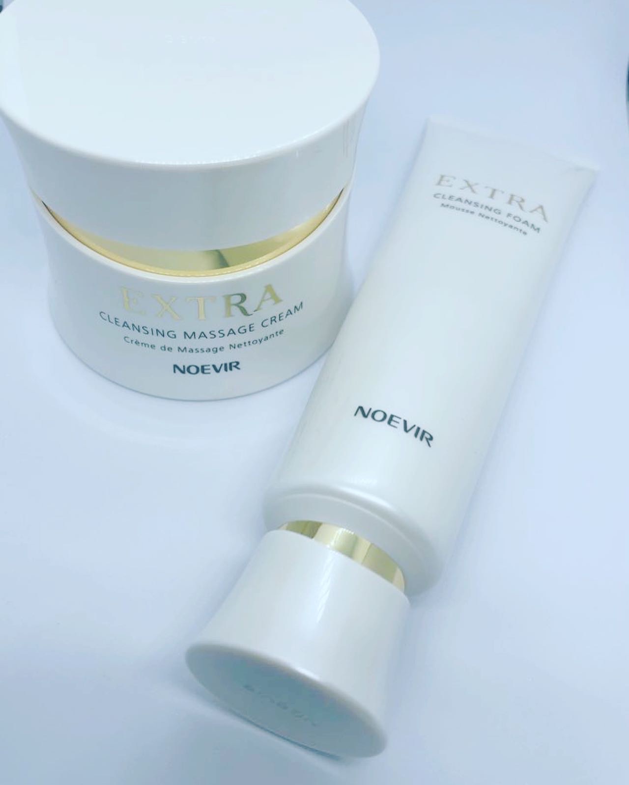 ノエビア / エクストラ 薬用クレンジングマッサージクリーム(旧)の公式