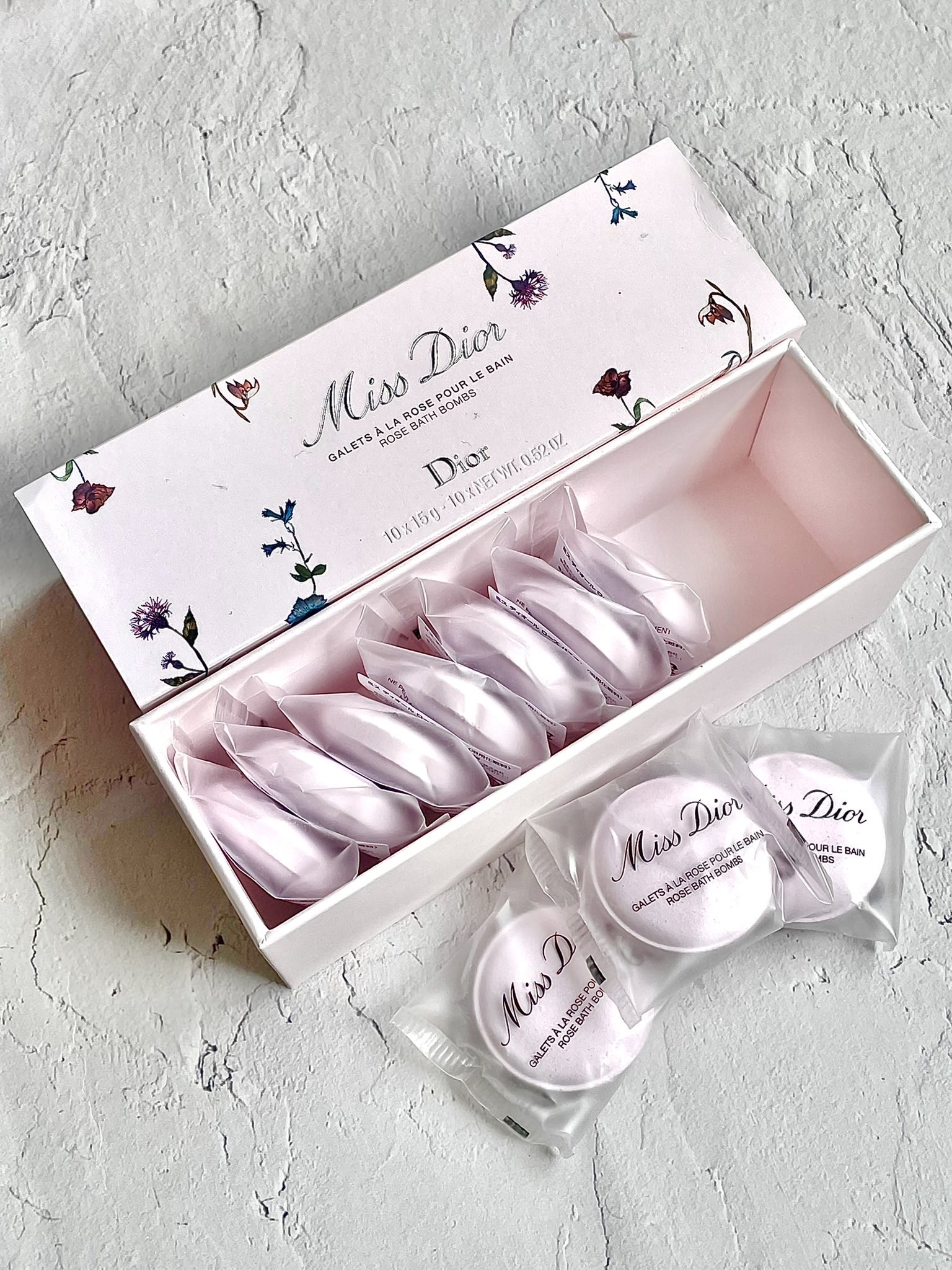 ディオール / ミス ディオール ローズ バスボム 15g×10の公式商品情報