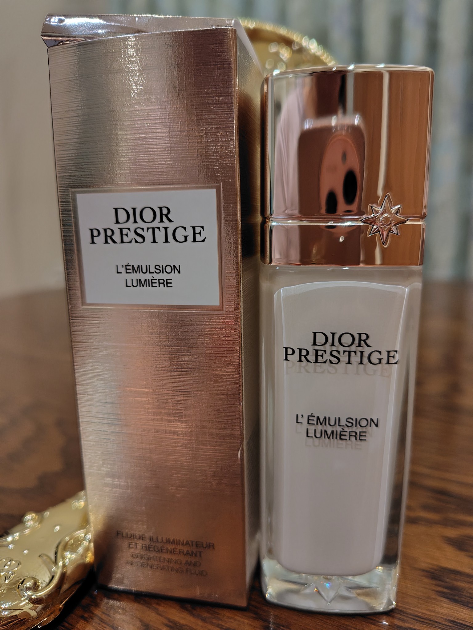 ディオール / プレステージ ホワイト リンクル エマルジョン