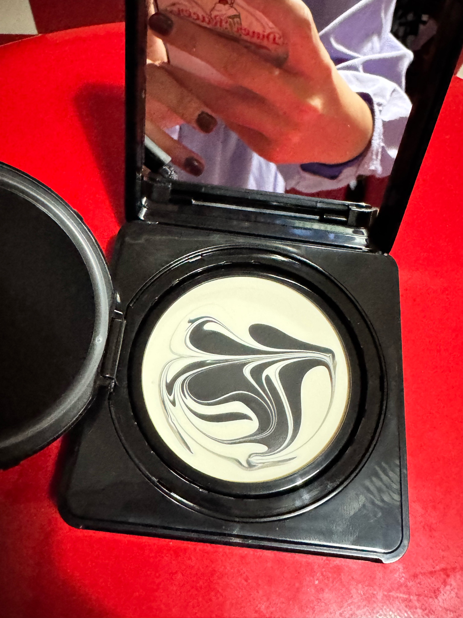 ジバンシイ / ソワン ノワール UV コンパクトのQ&A一覧｜美容・化粧品