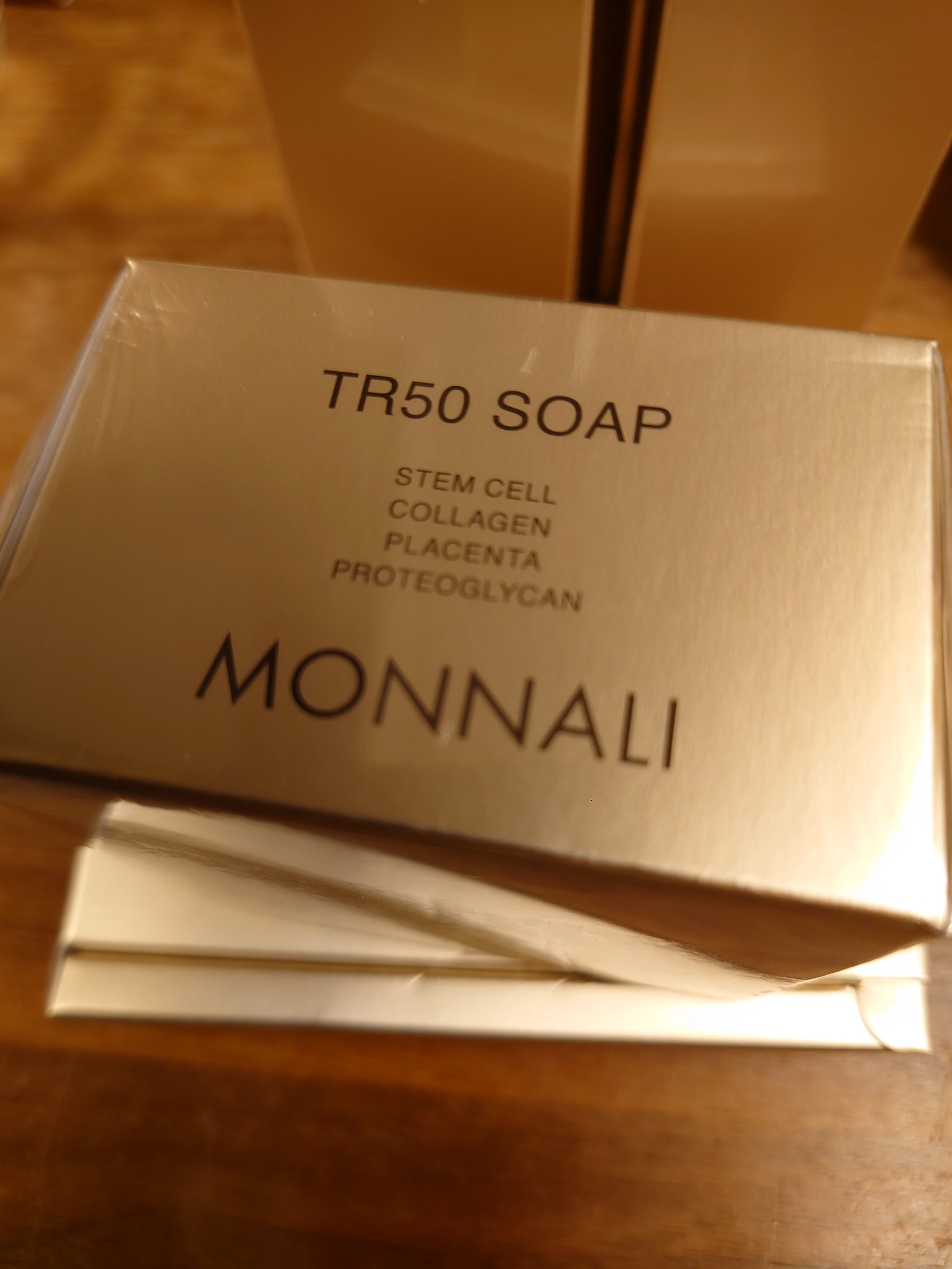 MONNALI / GOLD SERIES モナリ TR50 ソープの商品情報｜美容・化粧品