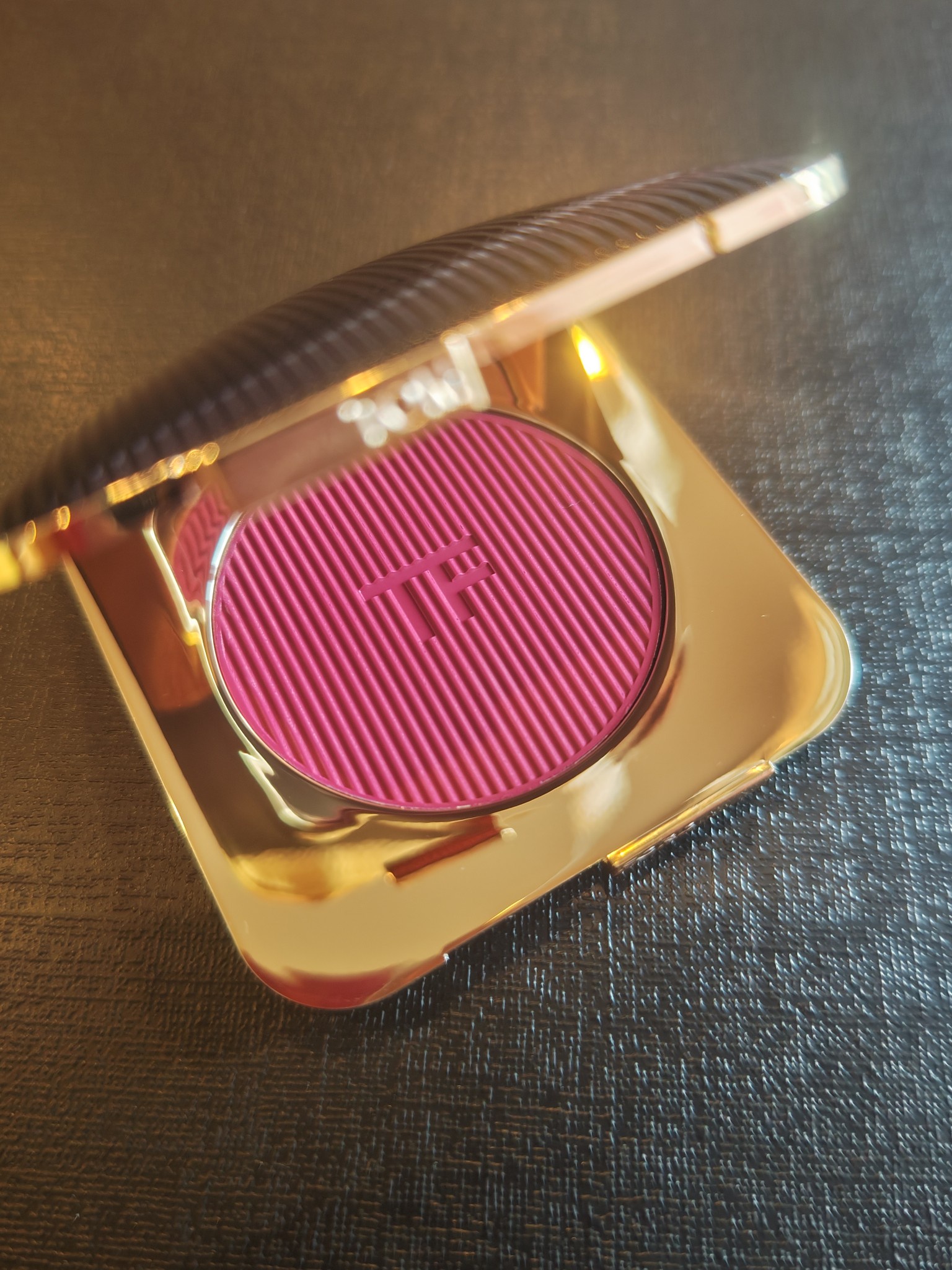 トム フォード ビューティ / トム フォード クリーム ブラッシュの公式