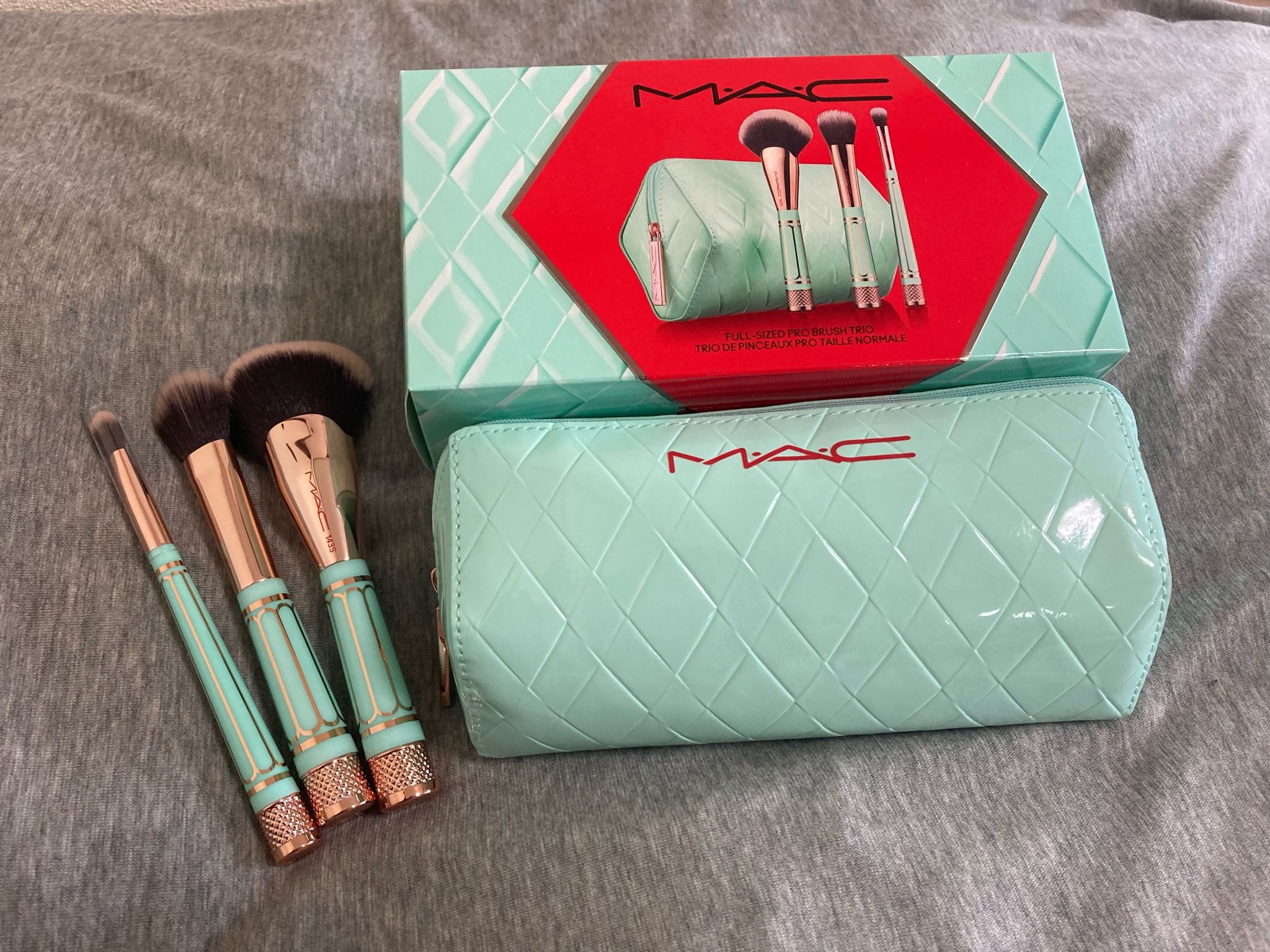 M・A・C / マック オブ オール トレード ブラシ キットの口コミ写真