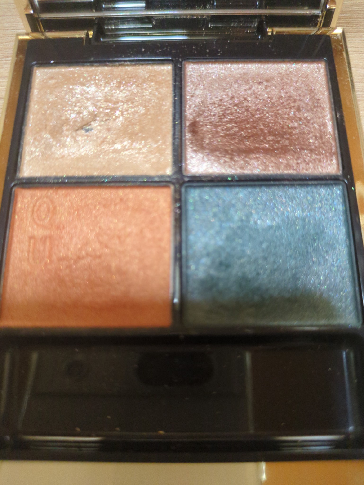 SUQQU(スック) / シグニチャー カラー アイズ 117 秋愁 -AKIUREIの公式