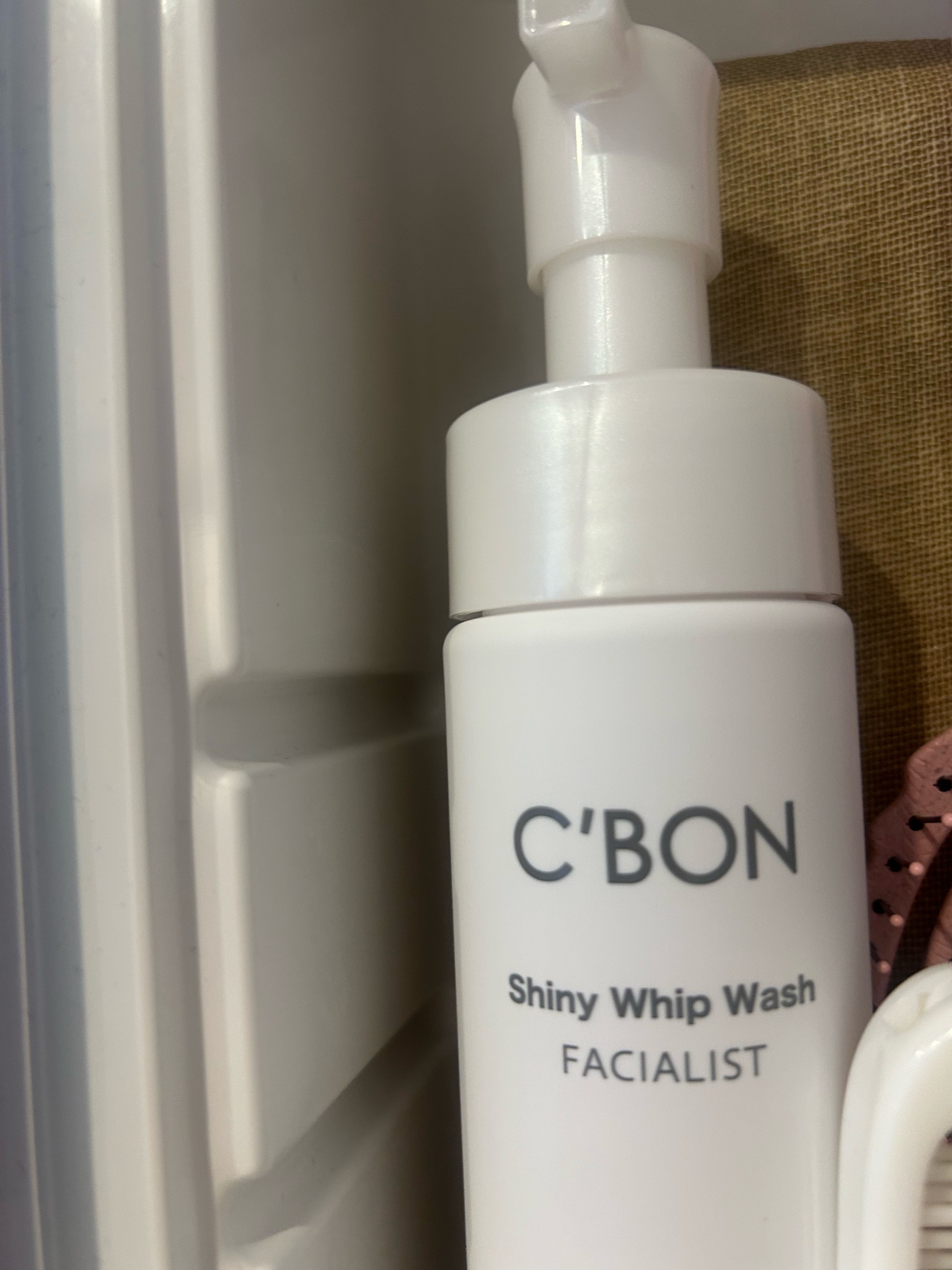 シーボン / フェイシャリスト シャイニーホイップウォッシュ 200mLの