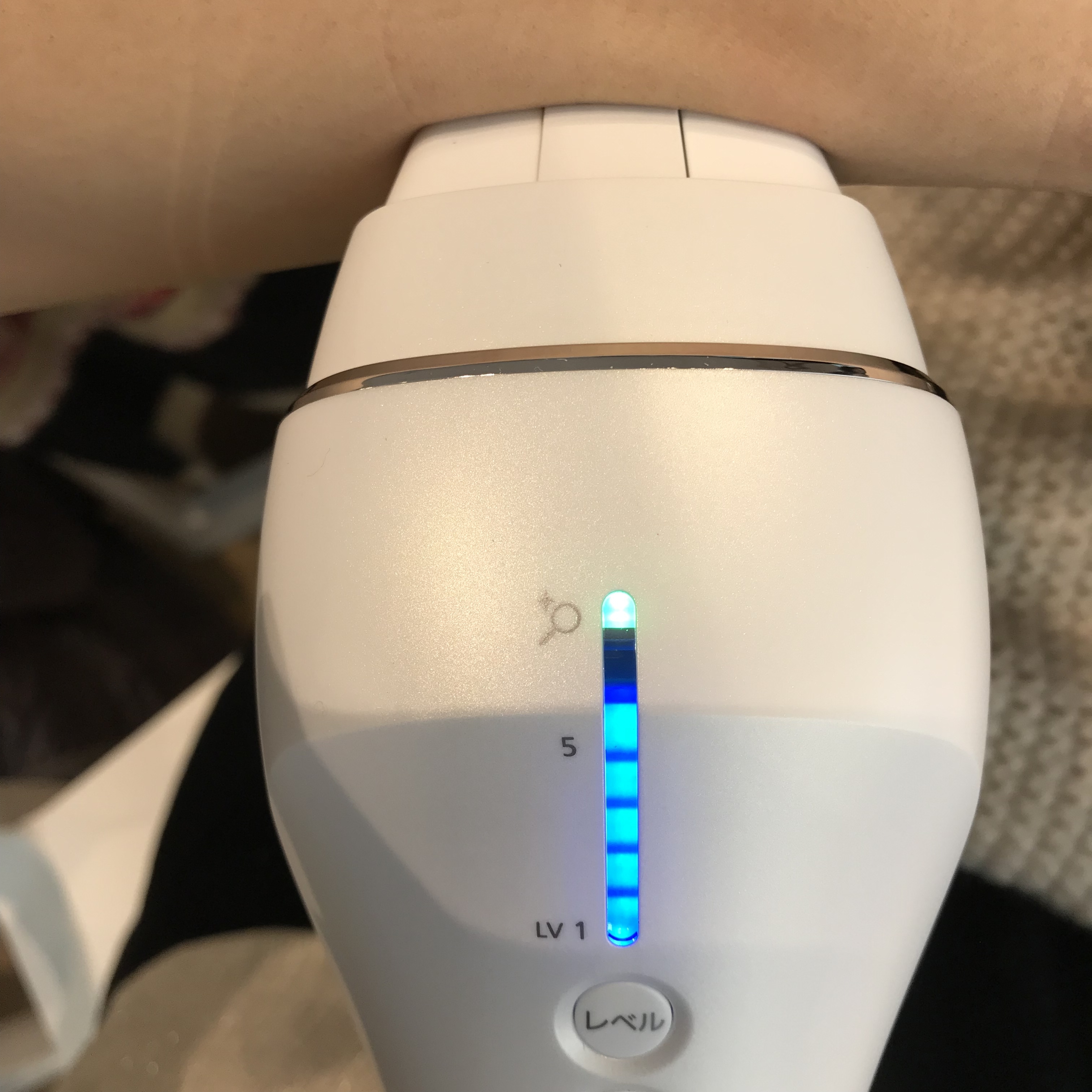 Panasonic / 光美容器 光エステ ＜ボディ＆フェイス用＞ ES-WP81の公式