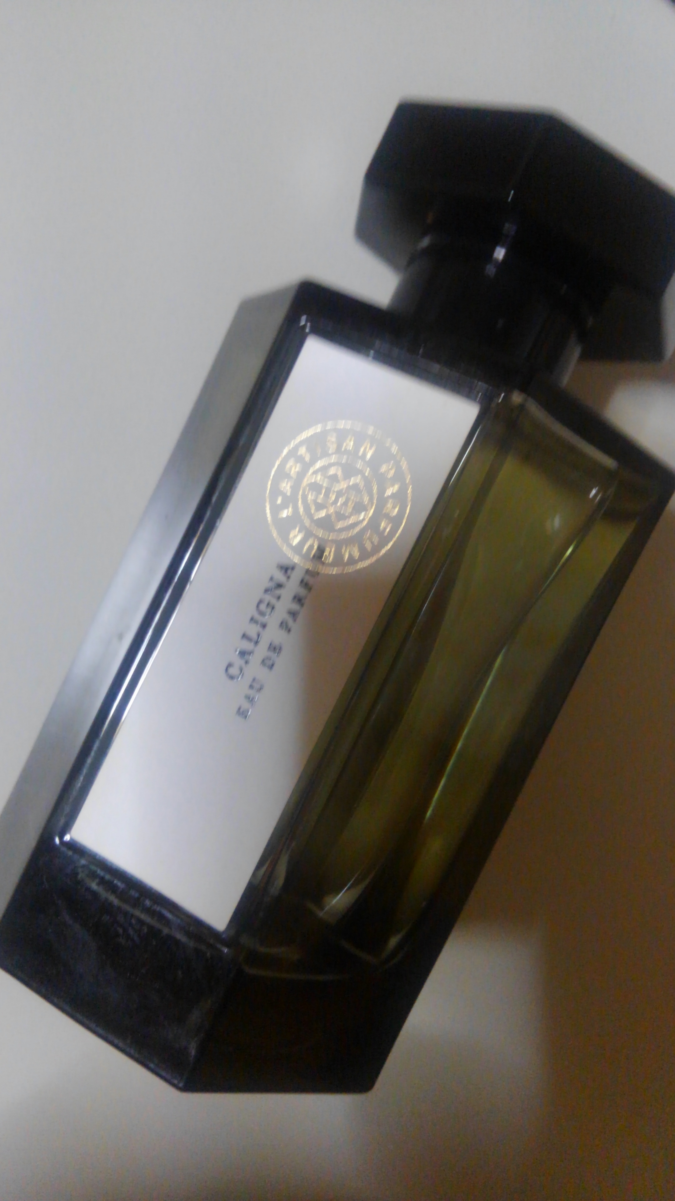 ラルチザン パフューム / カリーニャ オードパルファムの公式商品情報