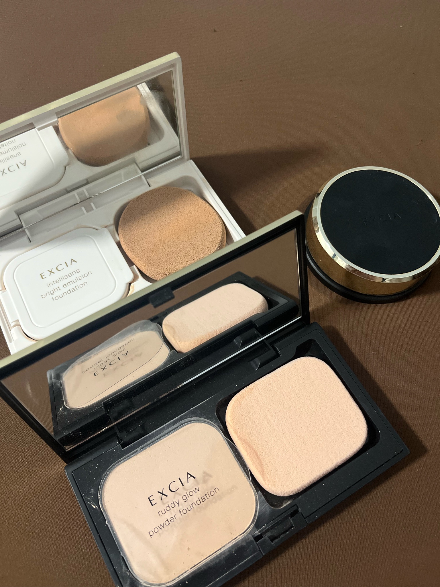 アルビオン / エクシア ラディグロウ パウダー ファンデーション 1