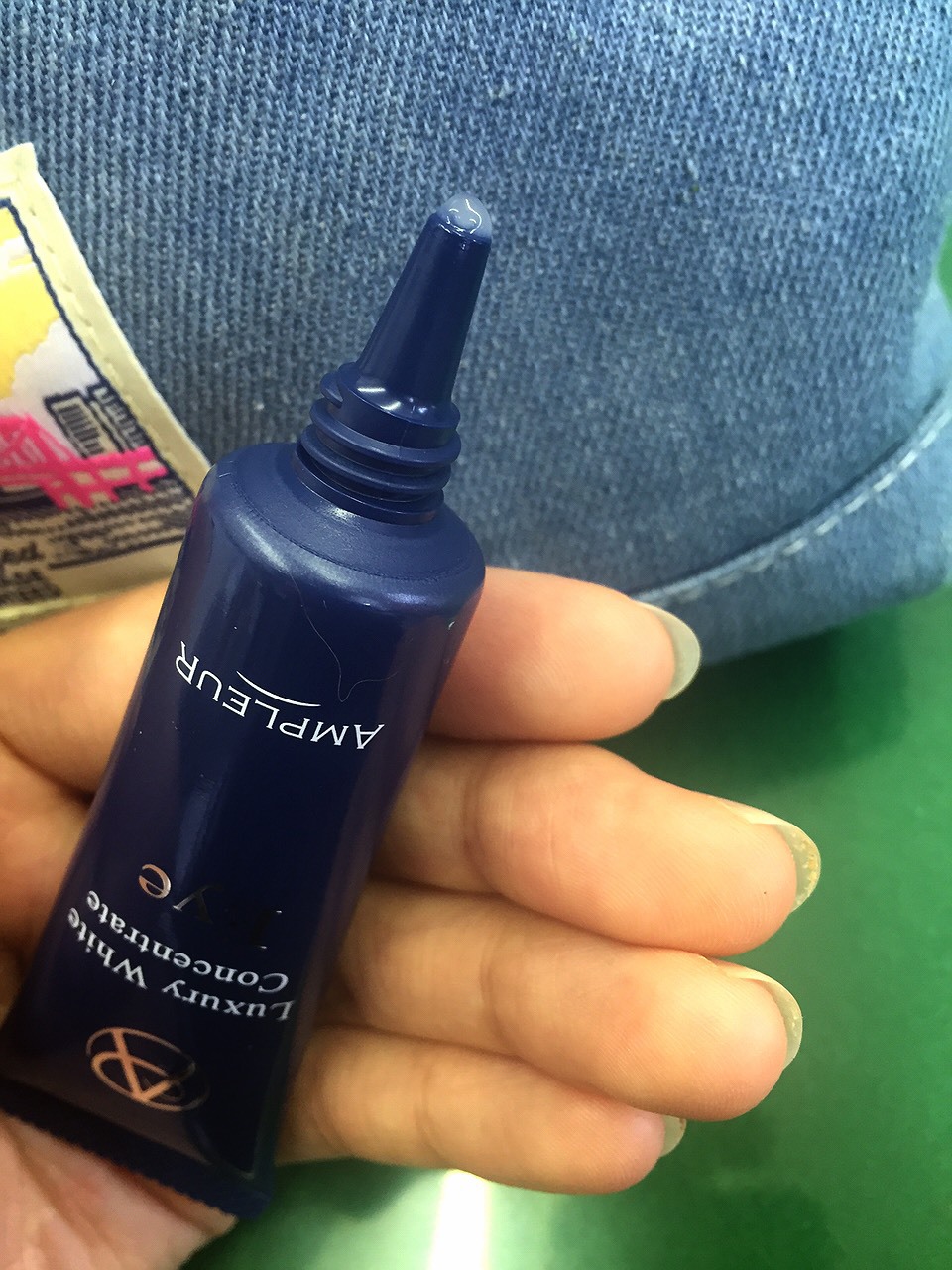 アンプルール(AMPLEUR) / ラグジュアリーホワイト コンセントレート