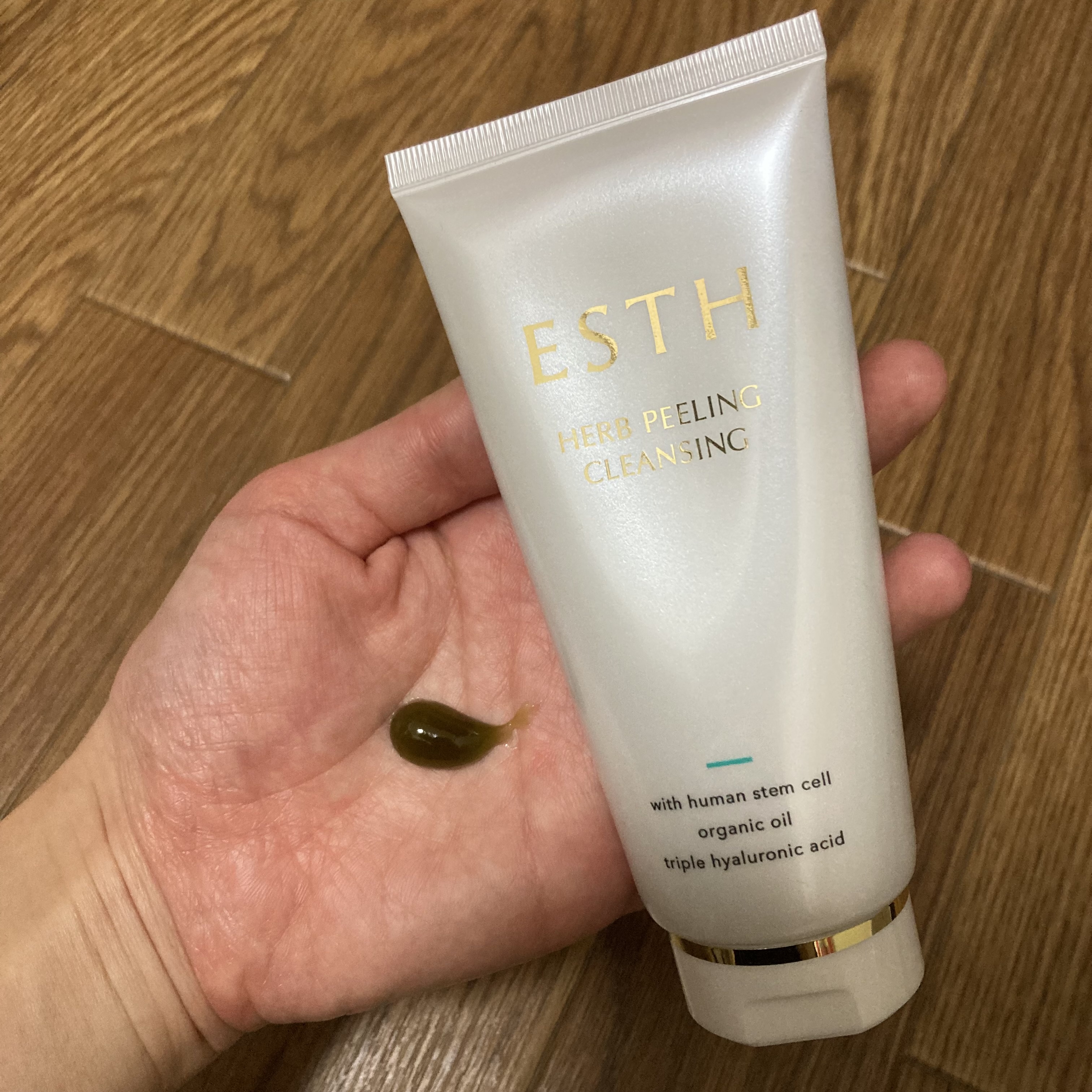 ESTH / ハーブピーリングクレンジングの公式商品情報｜美容・化粧品