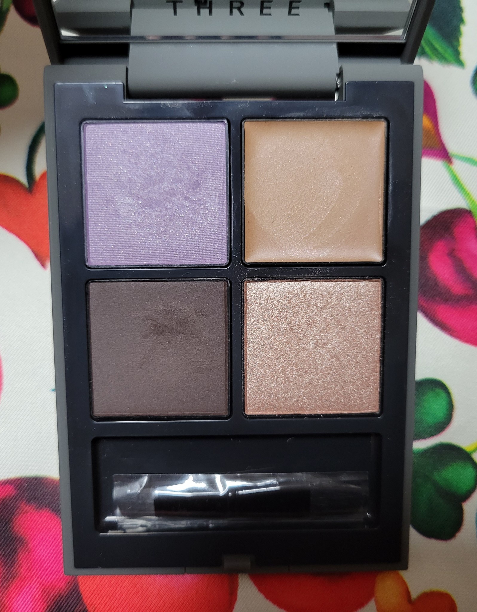 THREE / ディメンショナルビジョンアイパレット 08 DEEP CONNECTIONの