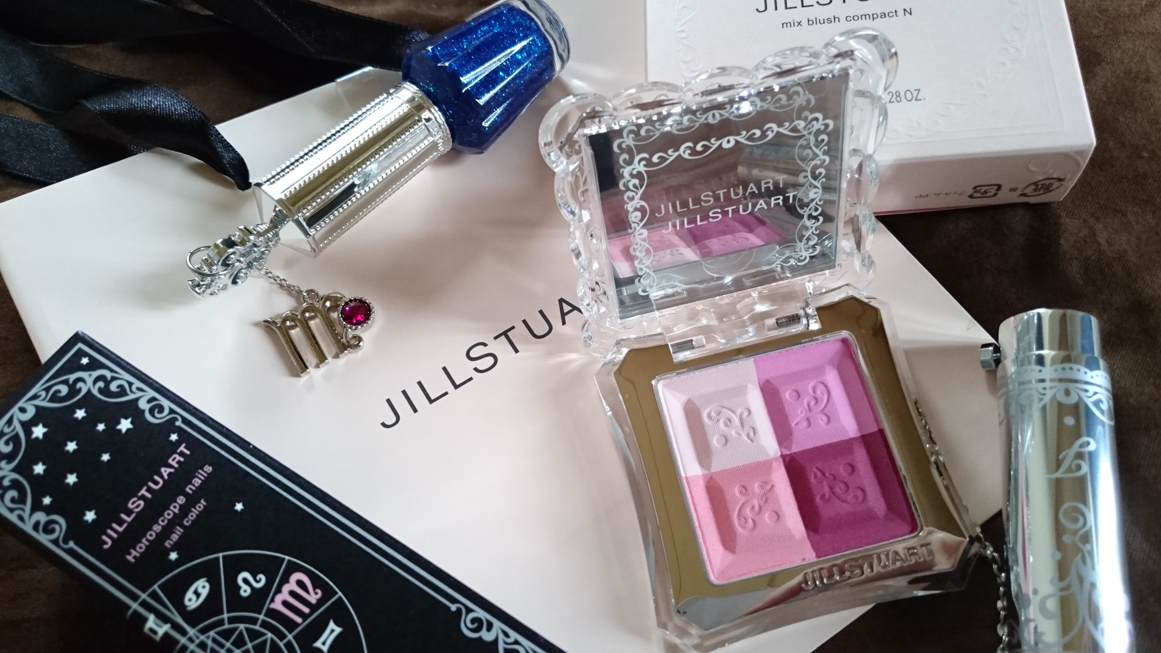 ジルスチュアート / ホロスコープネイルズの公式商品情報｜美容