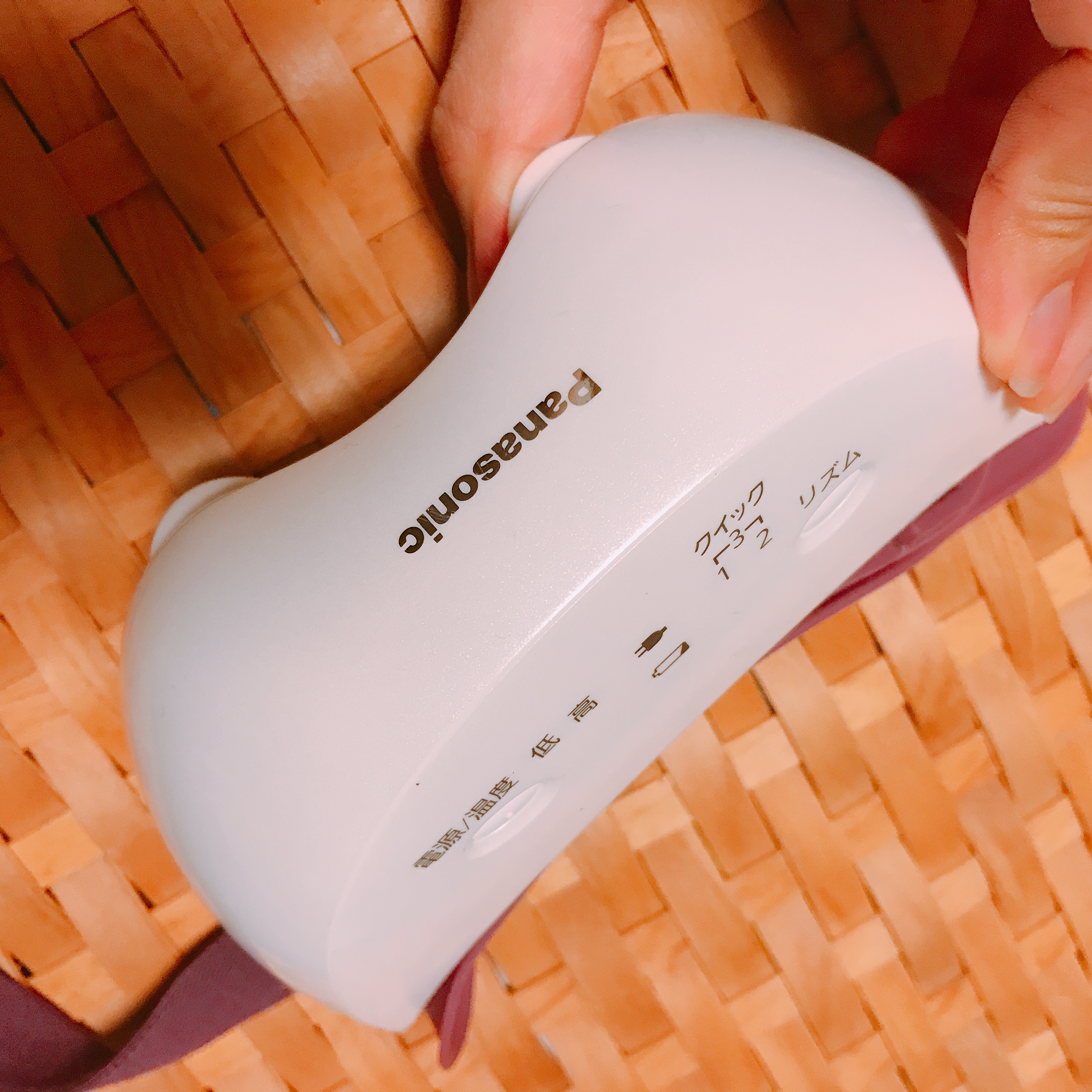 Panasonic / 目もとエステ ビューティタイプの公式商品情報｜美容