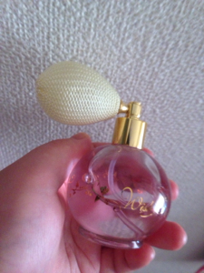 パルフェタムール ピュリエット / ウィッシュ アイ 2 EDTの公式商品