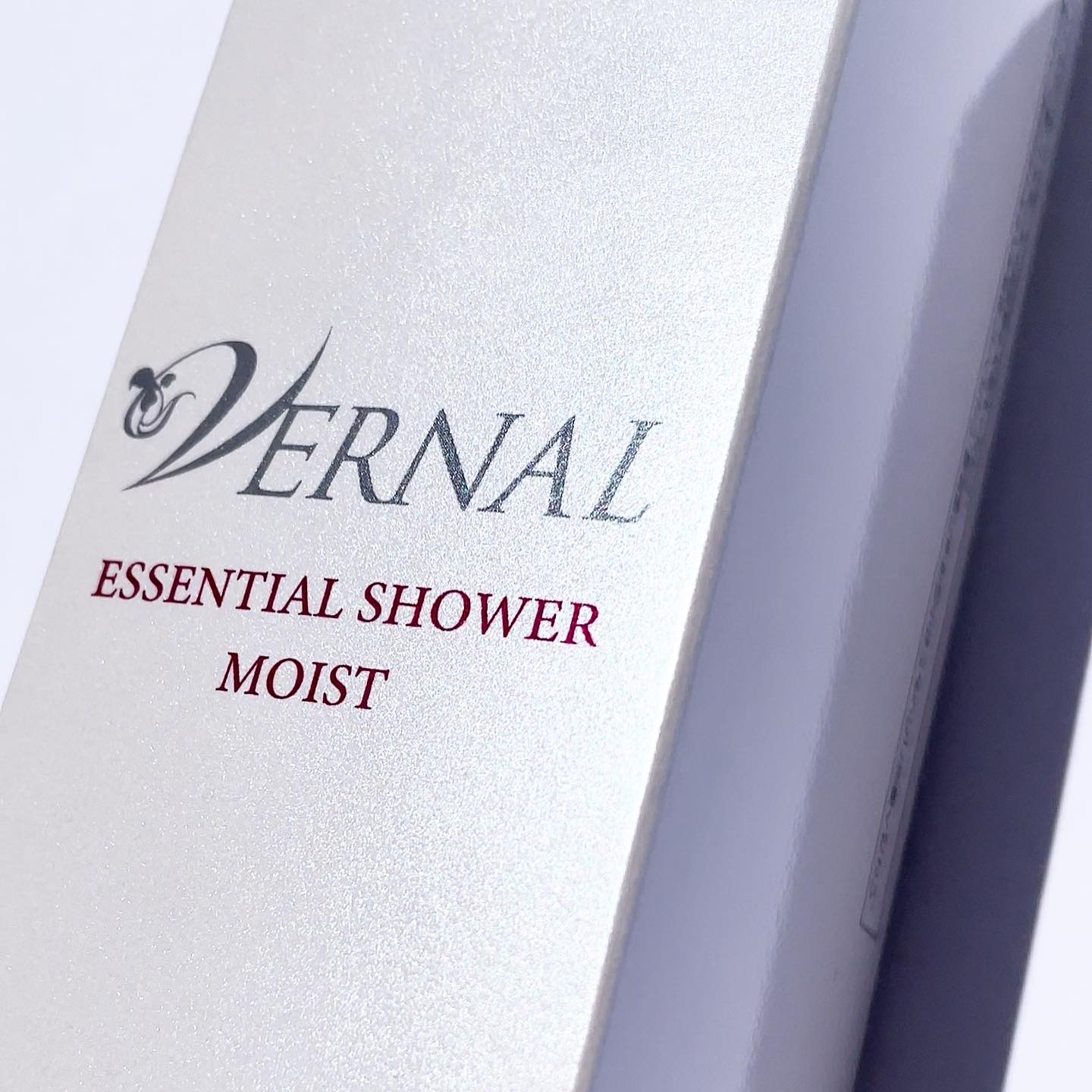 ヴァーナル / エッセンシャルシャワー モイストの公式商品情報｜美容