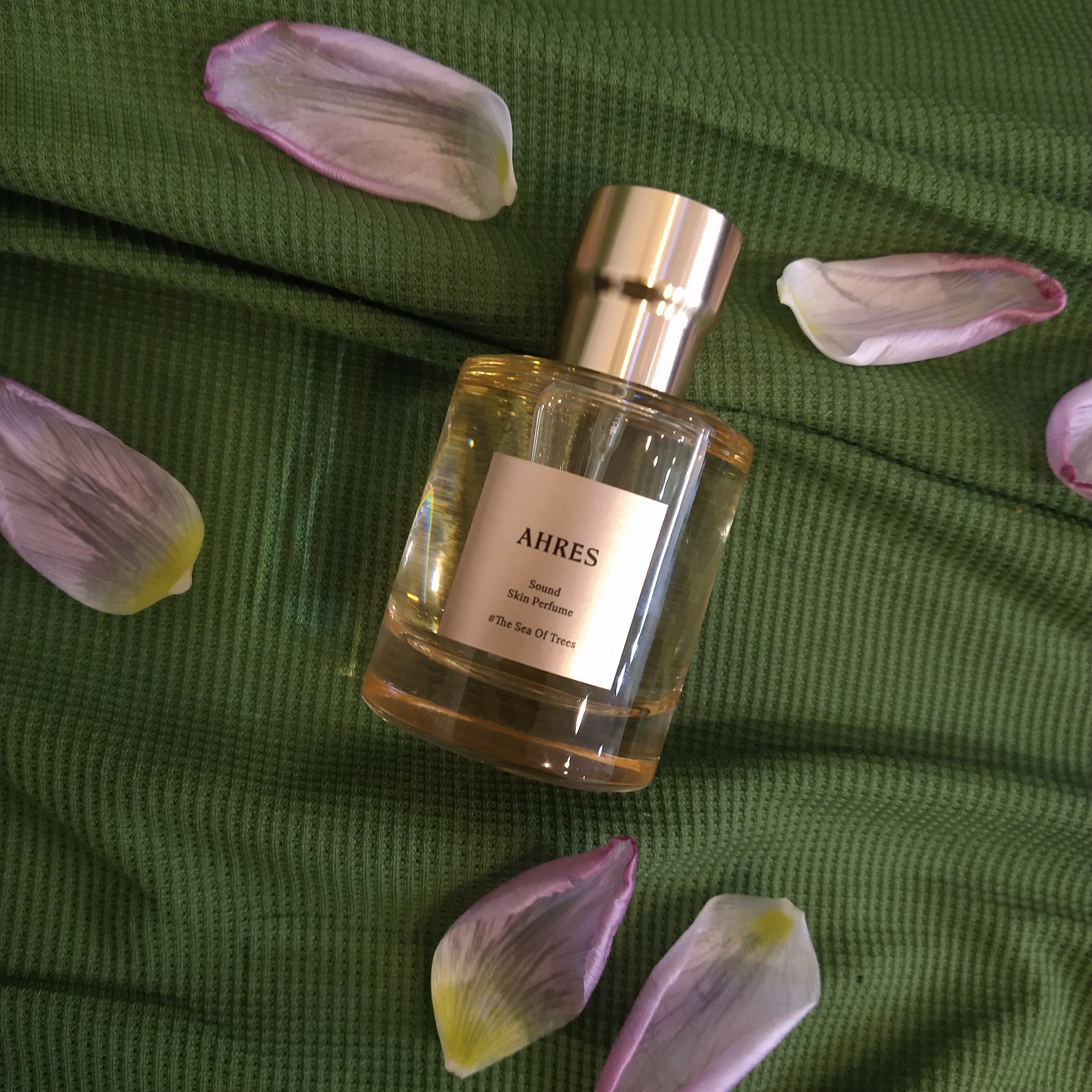 AHRES(アーレス) / サウンド スキン パフューム #ゼロの公式商品情報