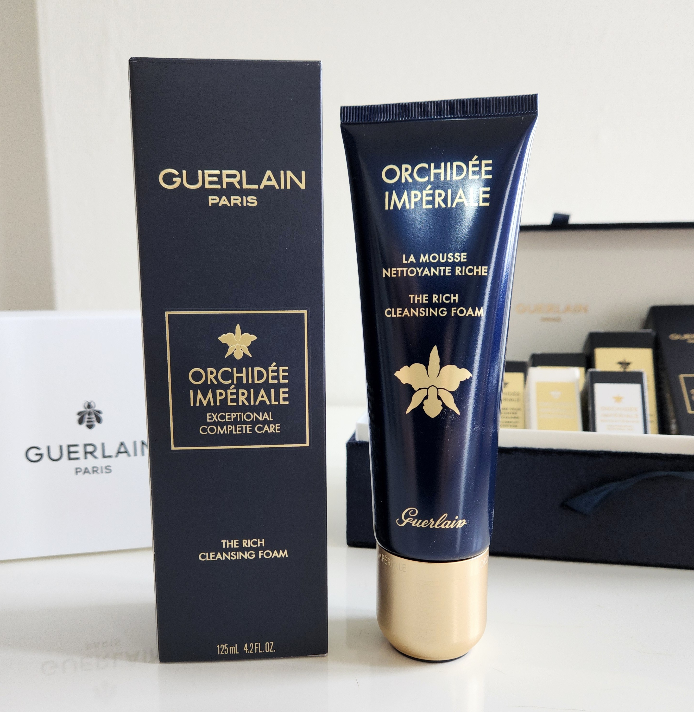 ゲラン / オーキデ アンペリアル ザ ジェントル フォームの公式商品