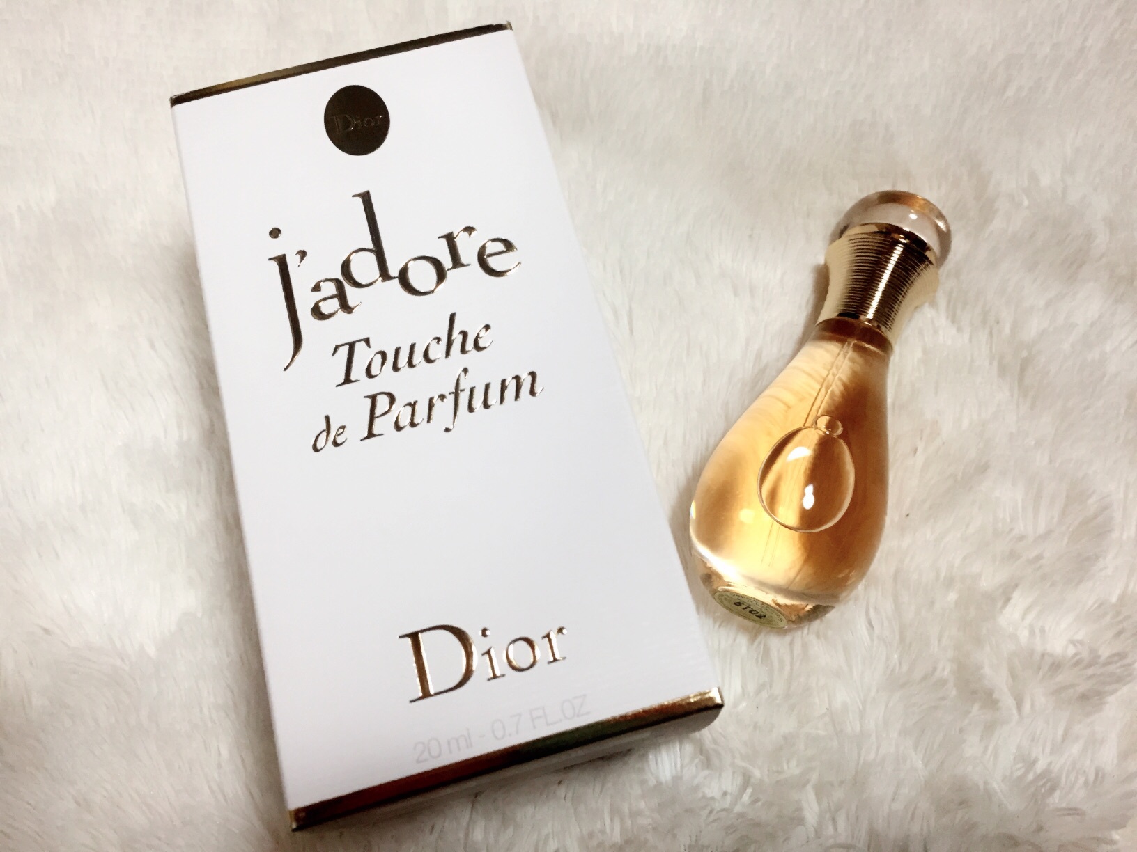 ディオール / ジャドール トゥッシュ ドゥ パルファンの公式商品情報