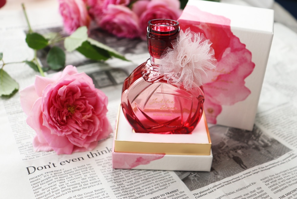 思わず振り返る？！華やかローズのモテ香水 | ハウス オブ ローゼ 担当