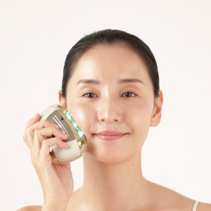 30名様プレゼント】話題のリフトケア(*1)特化型美顔器『リフトロジー