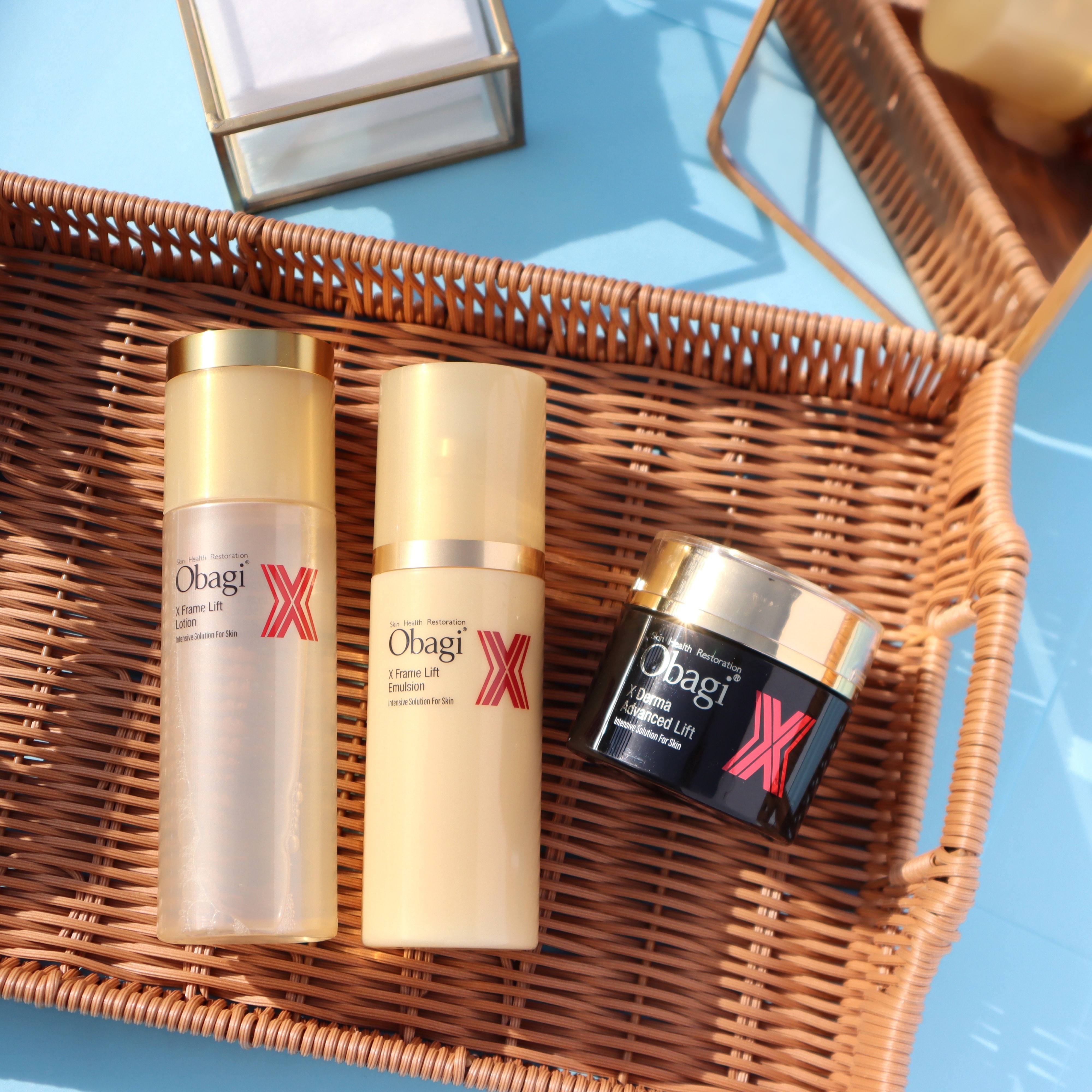 オバジXハリ上昇ベースケアシリーズで、スキンケアの塗り方をマスター