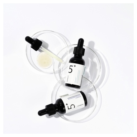 ナンバーズイン(numbuzin) / 5番 白玉グルタチオンC美容液 30mlの公式