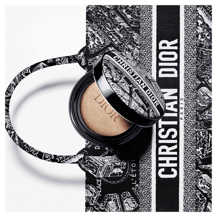 ディオール / ディオールスキン フォーエヴァー クッション ケース