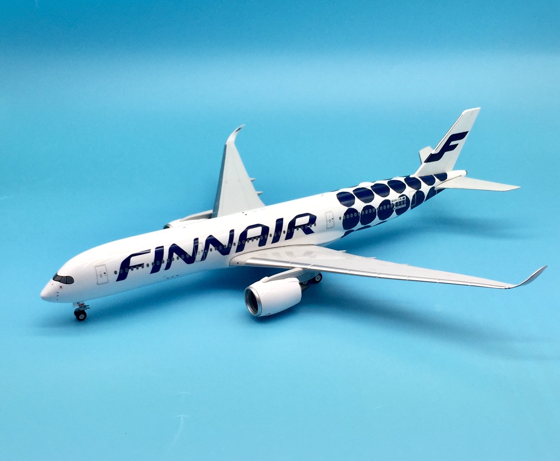 JC Wings 1/200 Finnair Airbus A350-900 OH-LWL XX2189 – First Class