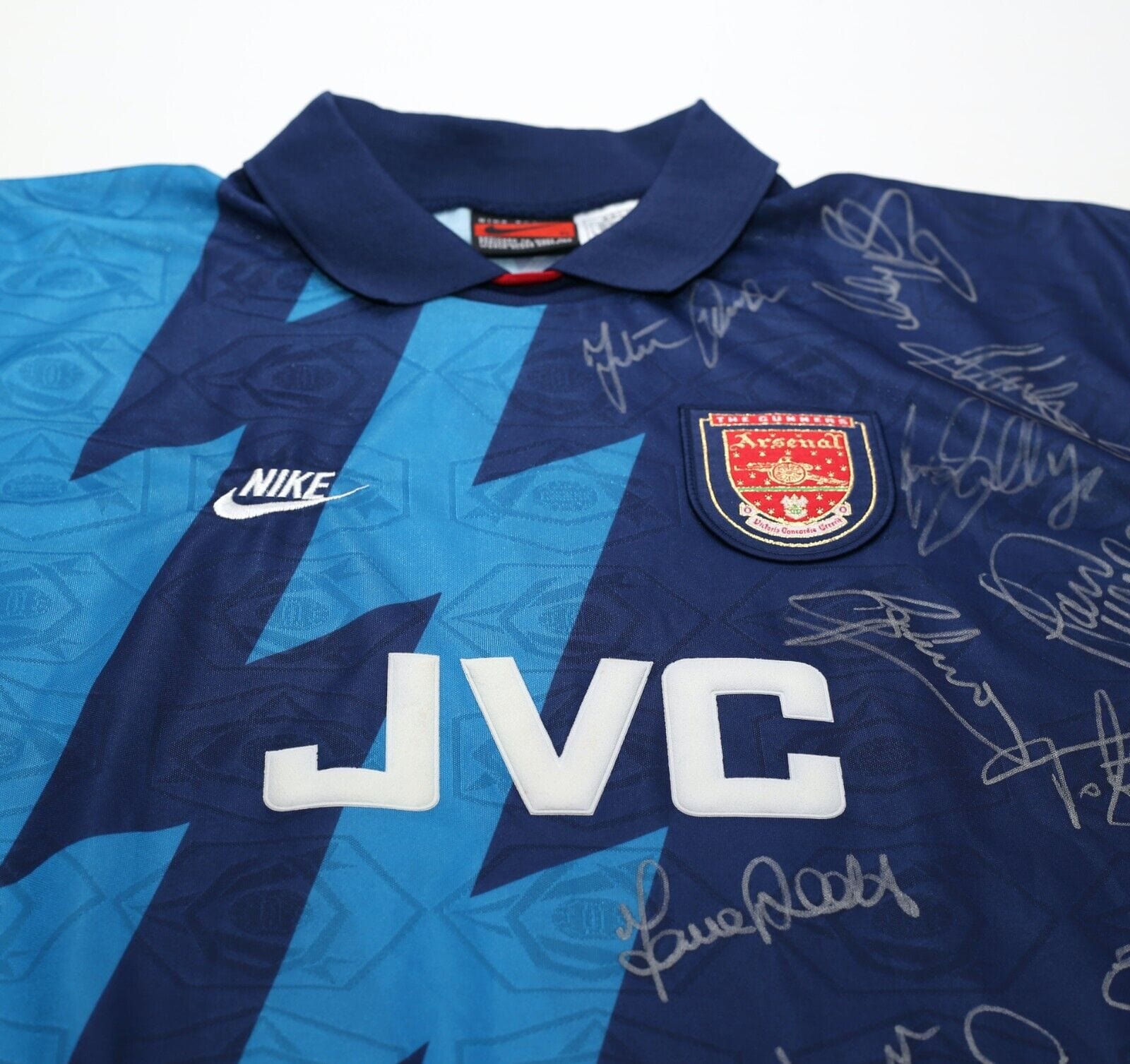 1995/96 BERGKAMP #10 Arsenal Vintage Nike Away SIGNED Football