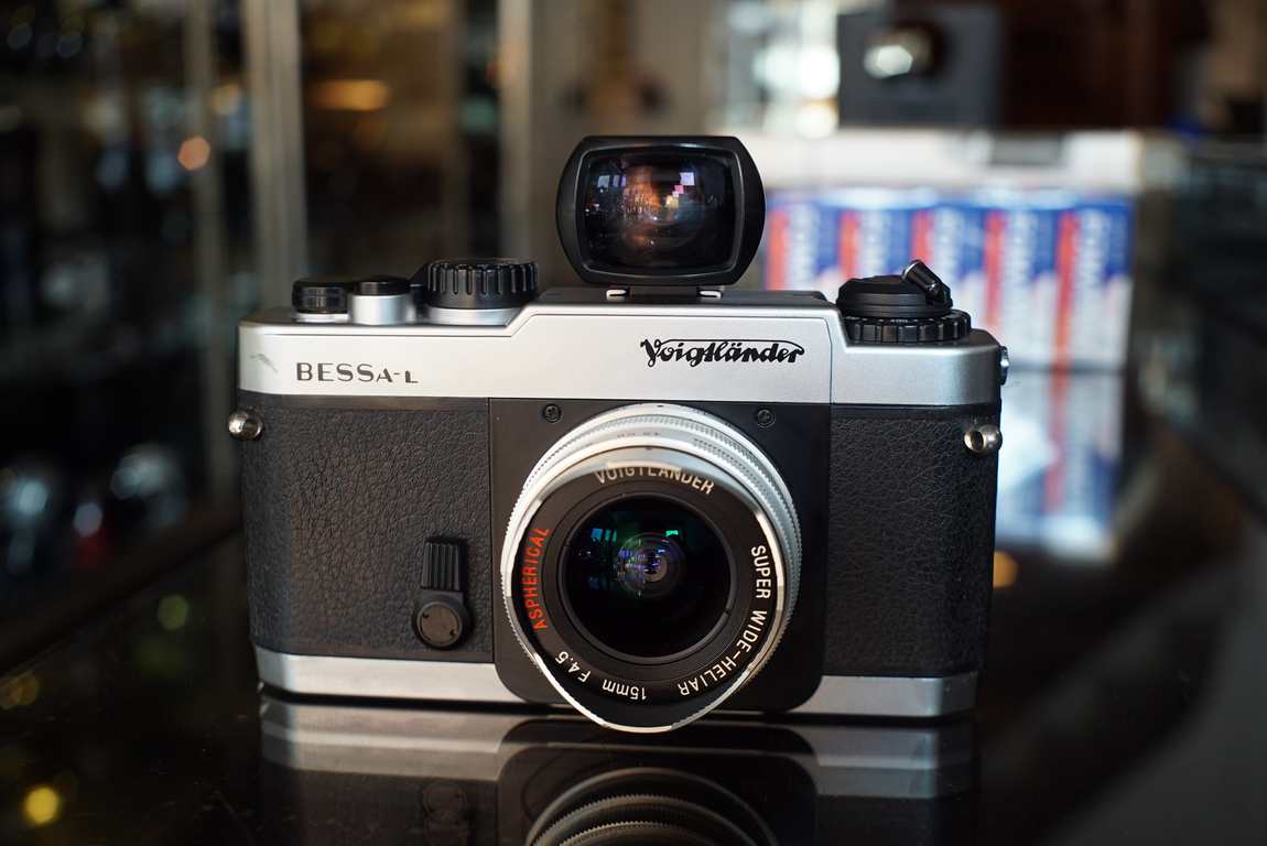 Voigtlander Bessa L + Super Wide-Heliar 15mm F/4.5 & finder