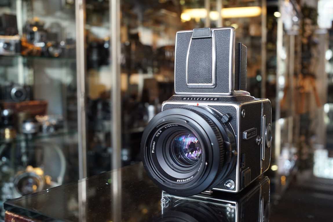 Hasselblad 2000FC + Planar 80mm f/2.8 F - Fotohandel Delfshaven