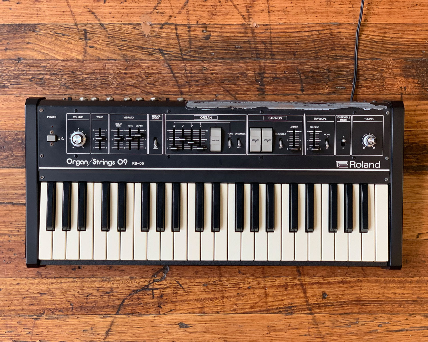 Roland RS-09 アナログシンセ *デッドストック品 ハードケース付