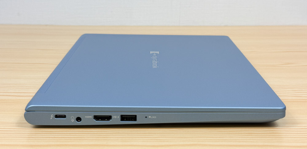 dynabook GR/ZZの実機レビュー 861gと超軽量だが高性能で排熱性能も