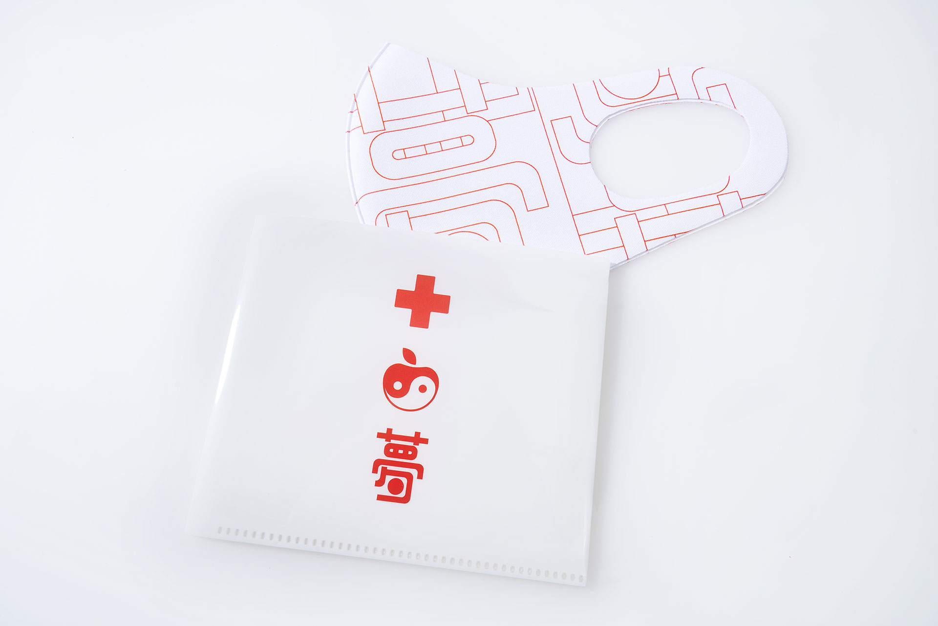 椎名林檎の特典グッズ「対応を協議中」と発表。「ヘルプマーク