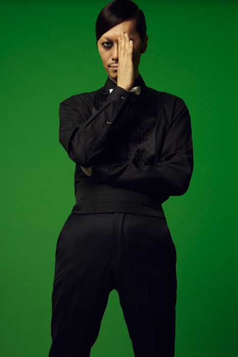 藤井麻輝が語る、相方・森岡賢を亡くしてもminus(-)を続ける決意 | CINRA