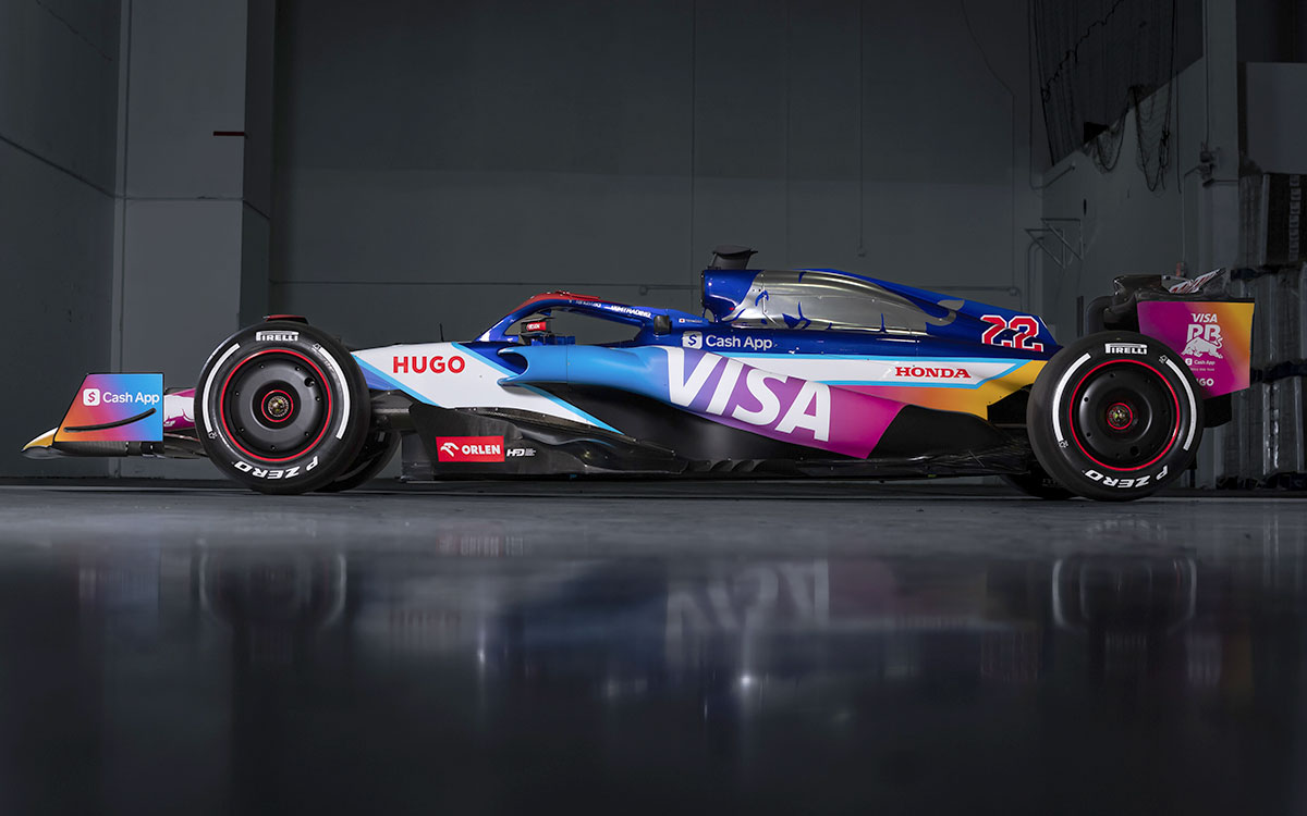 角田裕毅の「VCARB 01」が色彩豊かな虹色カラーに…RB、F1マイアミGPで