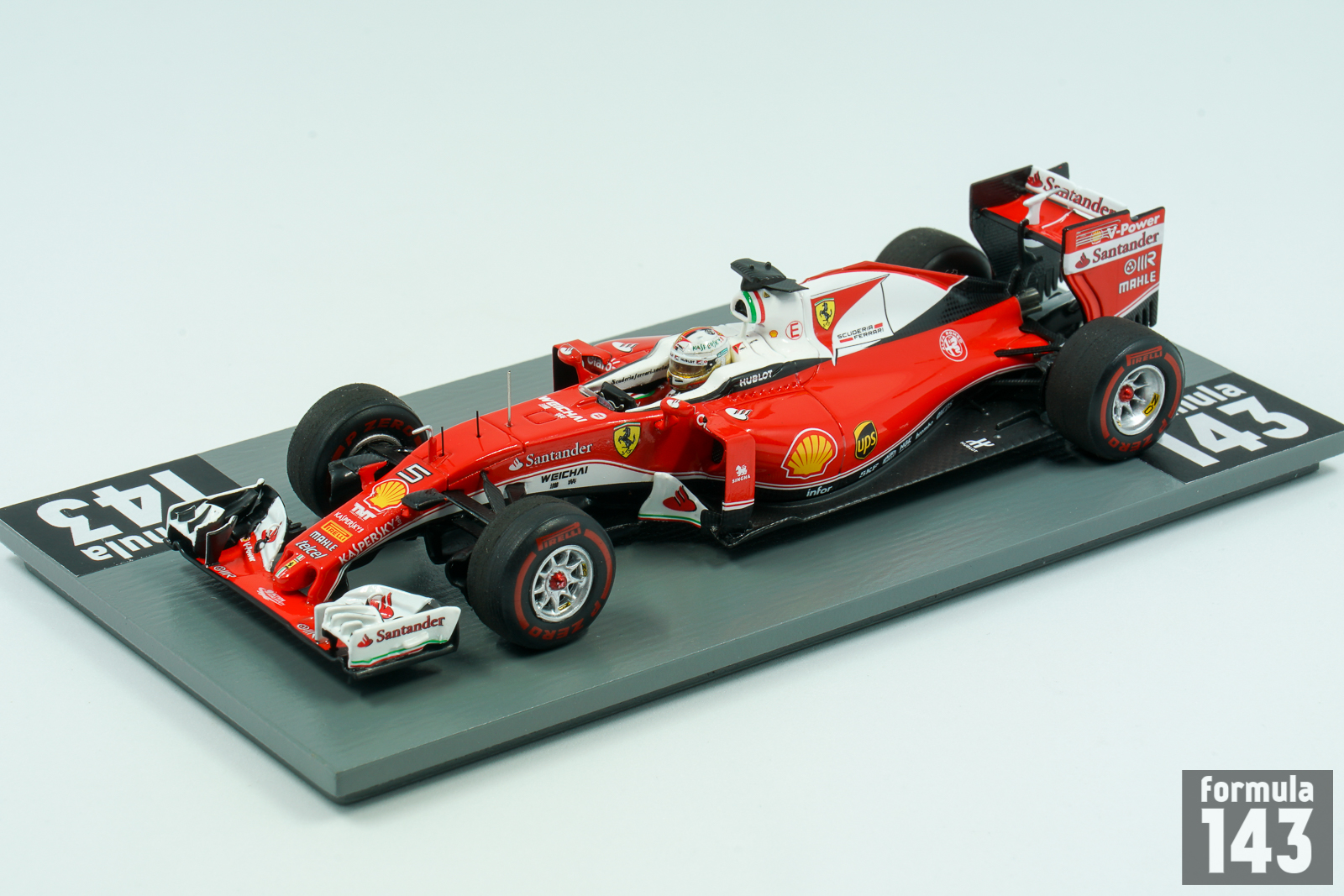 2016-ferrarisf16-h-vettel-