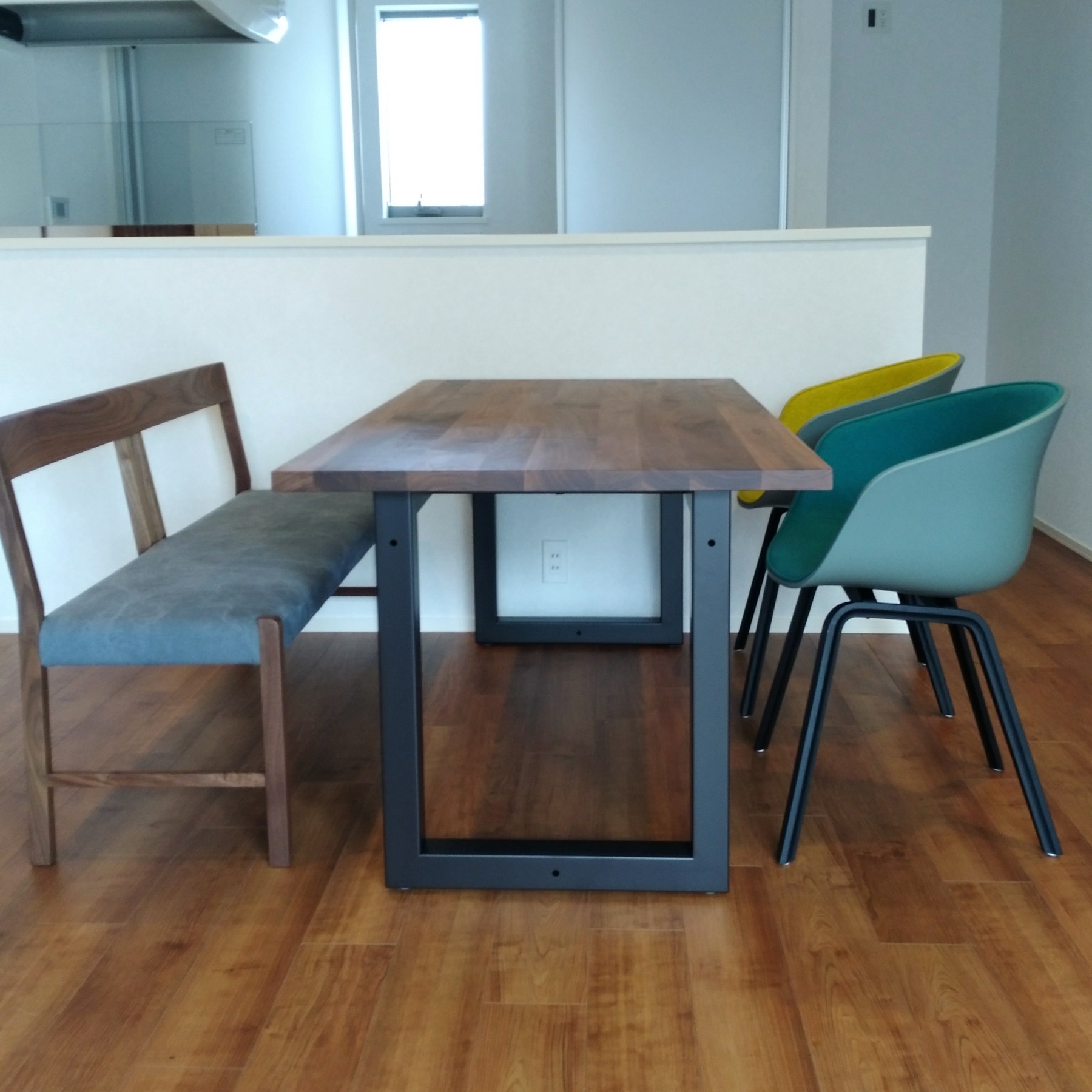 HAY ダイニングチェアシリーズ | Flou - 広島のインテリアショップ