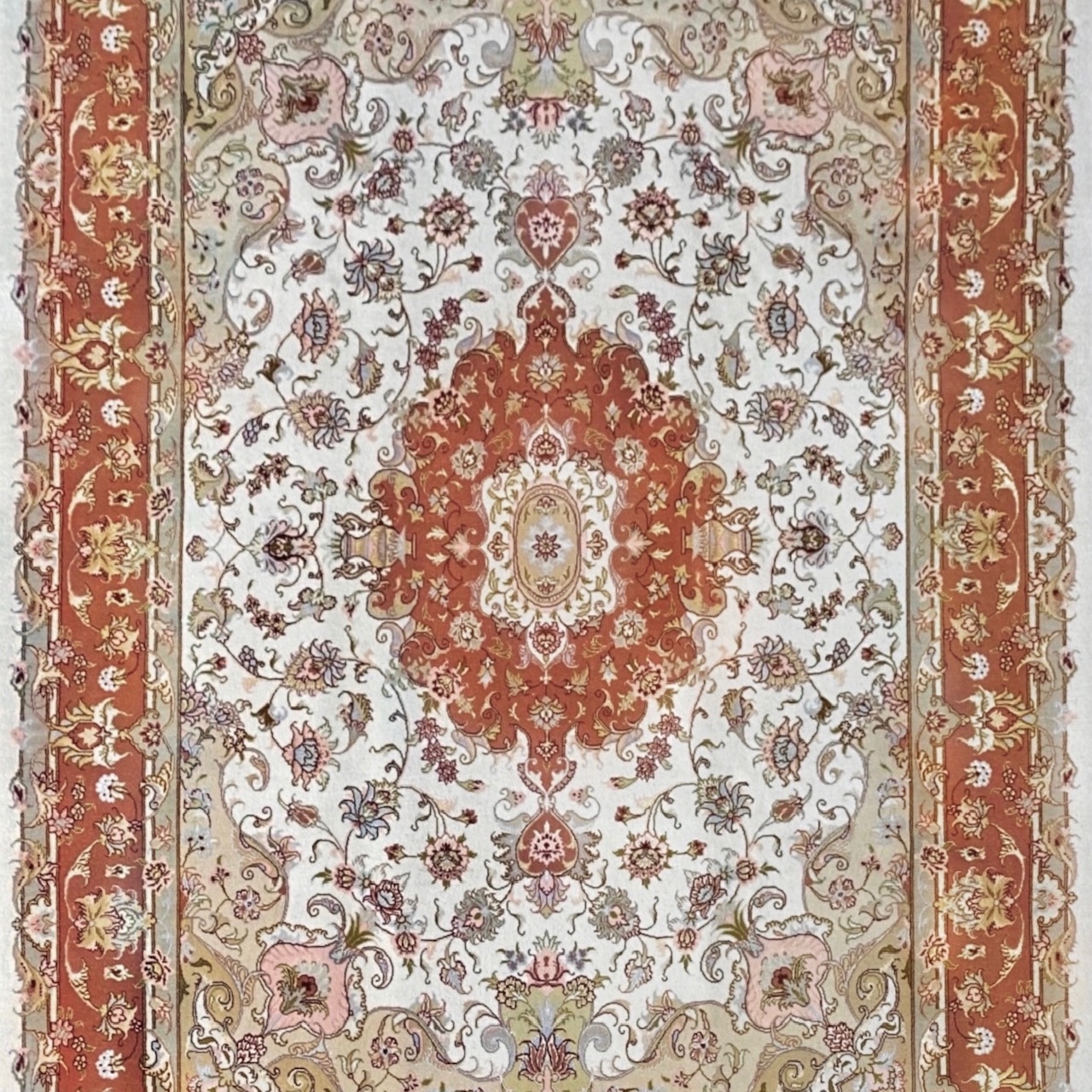 ペルシャ絨毯【ウール】タブリーズ 237×173(cm) *Z-1754M | ペルシャ