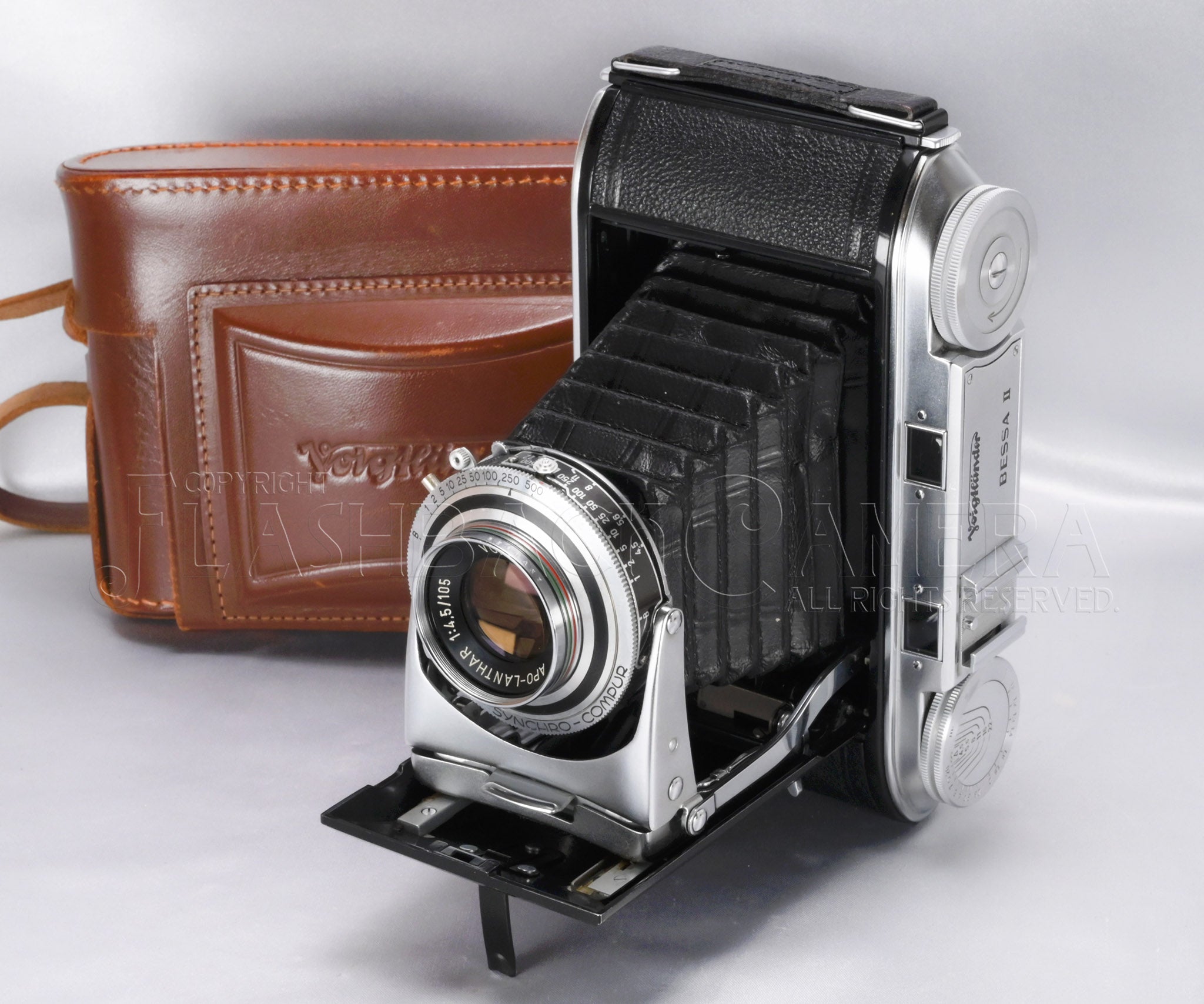 025300_01-voigtlander-bessa-ii