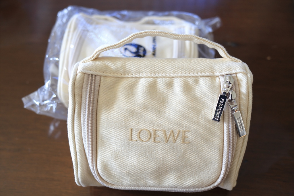 JALファーストクラスアメニティポーチ ロエベ（LOEWE） | 大きなやかん