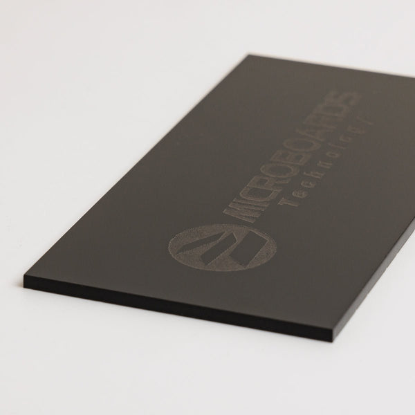 アクリル板（キャスト） 2mm厚 黒（レーザー加工用材料） – FLUX Japan