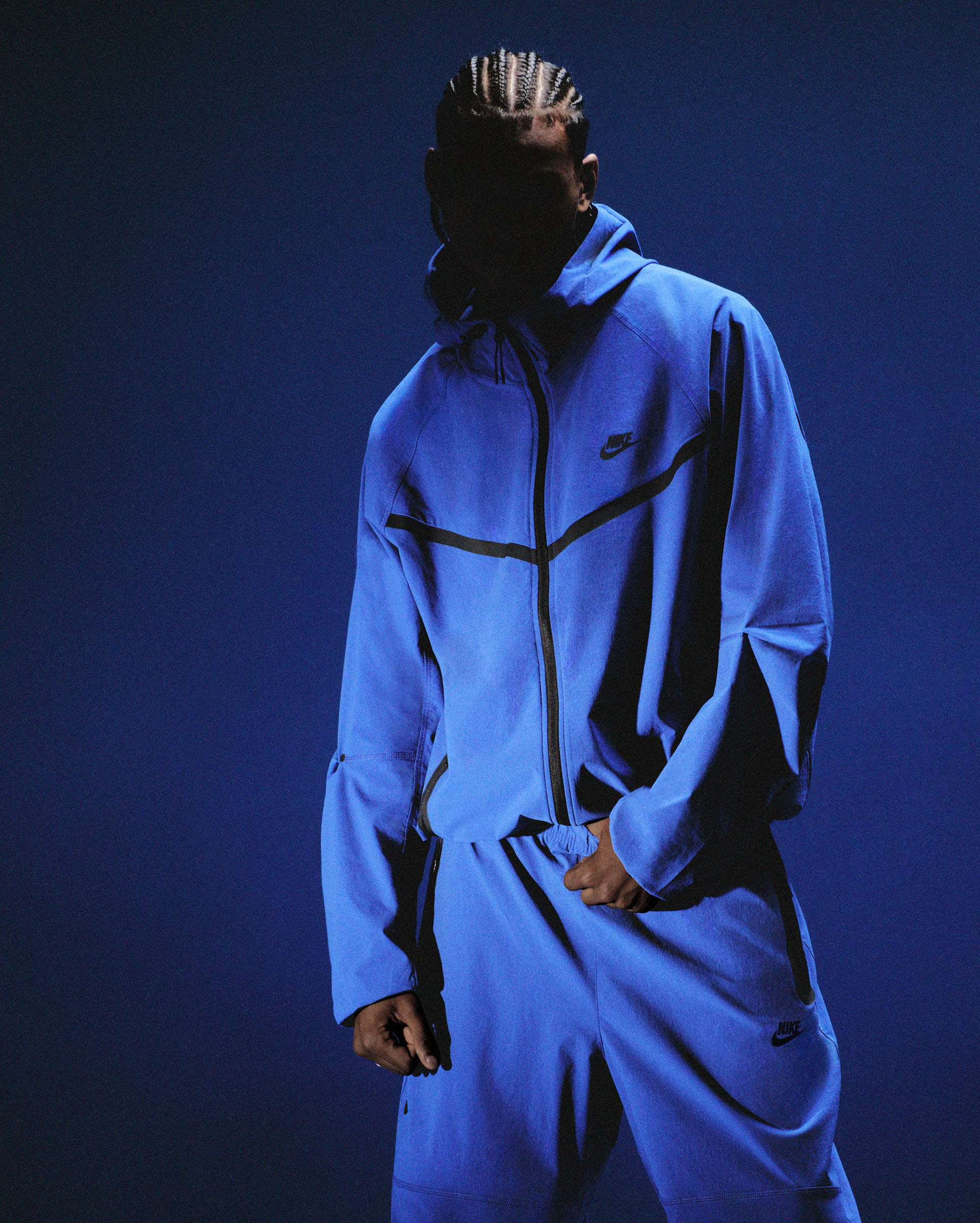 ナイキ テック ウーブン スーツ 人気の定番スポーツウェアをプレミアム