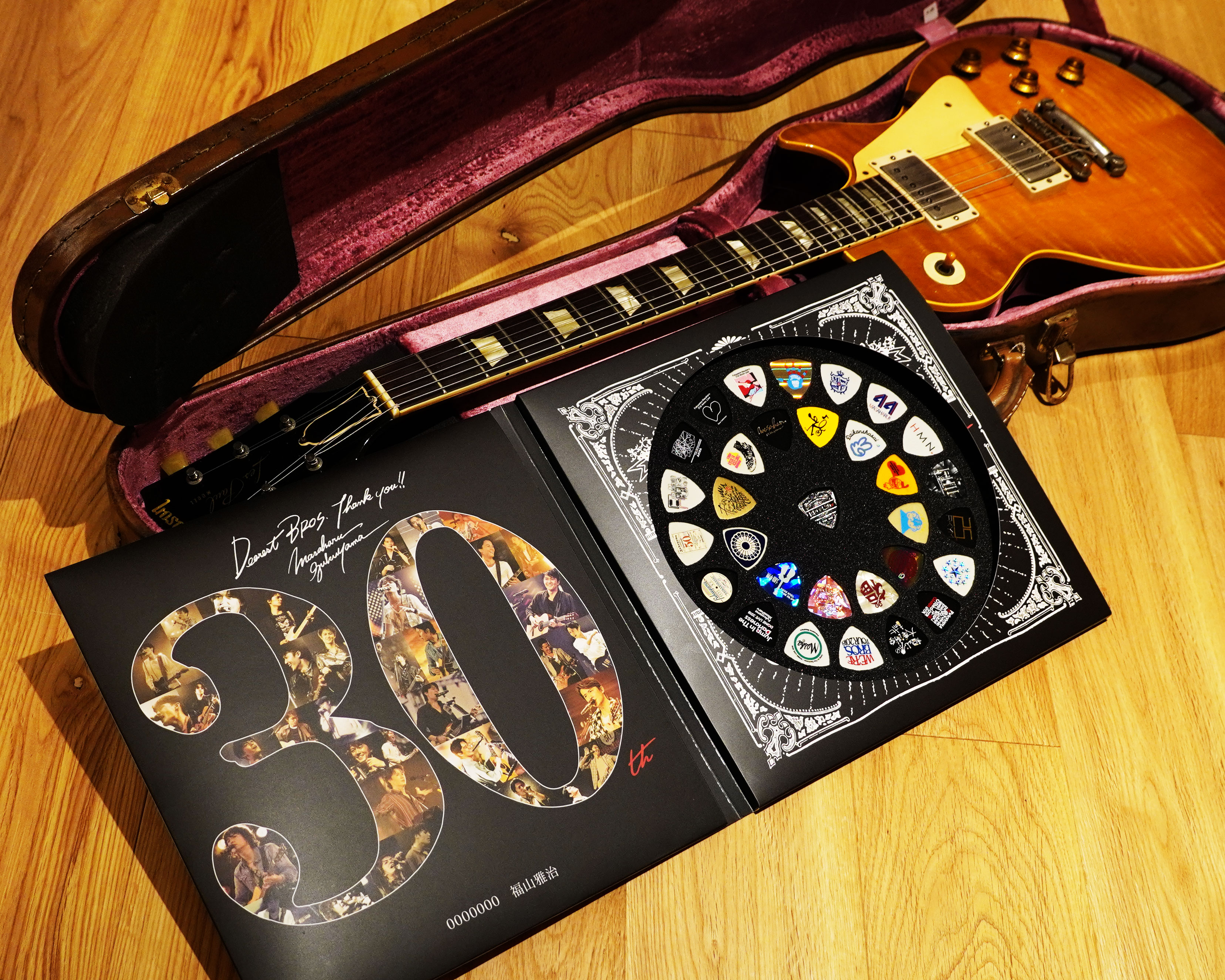 BROS. 30th Anniversary『F's GUITAR PICK SET』数量限定追加予約販売
