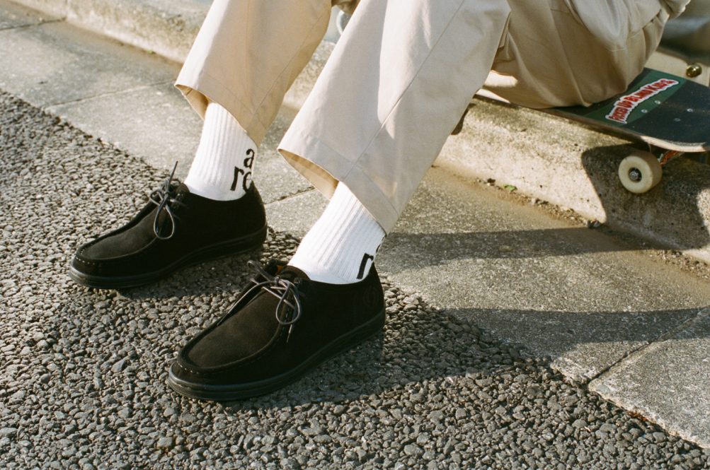 Cabaret Poval別注のMANEBUによるチロリアンシューズが発売 - FNMNL