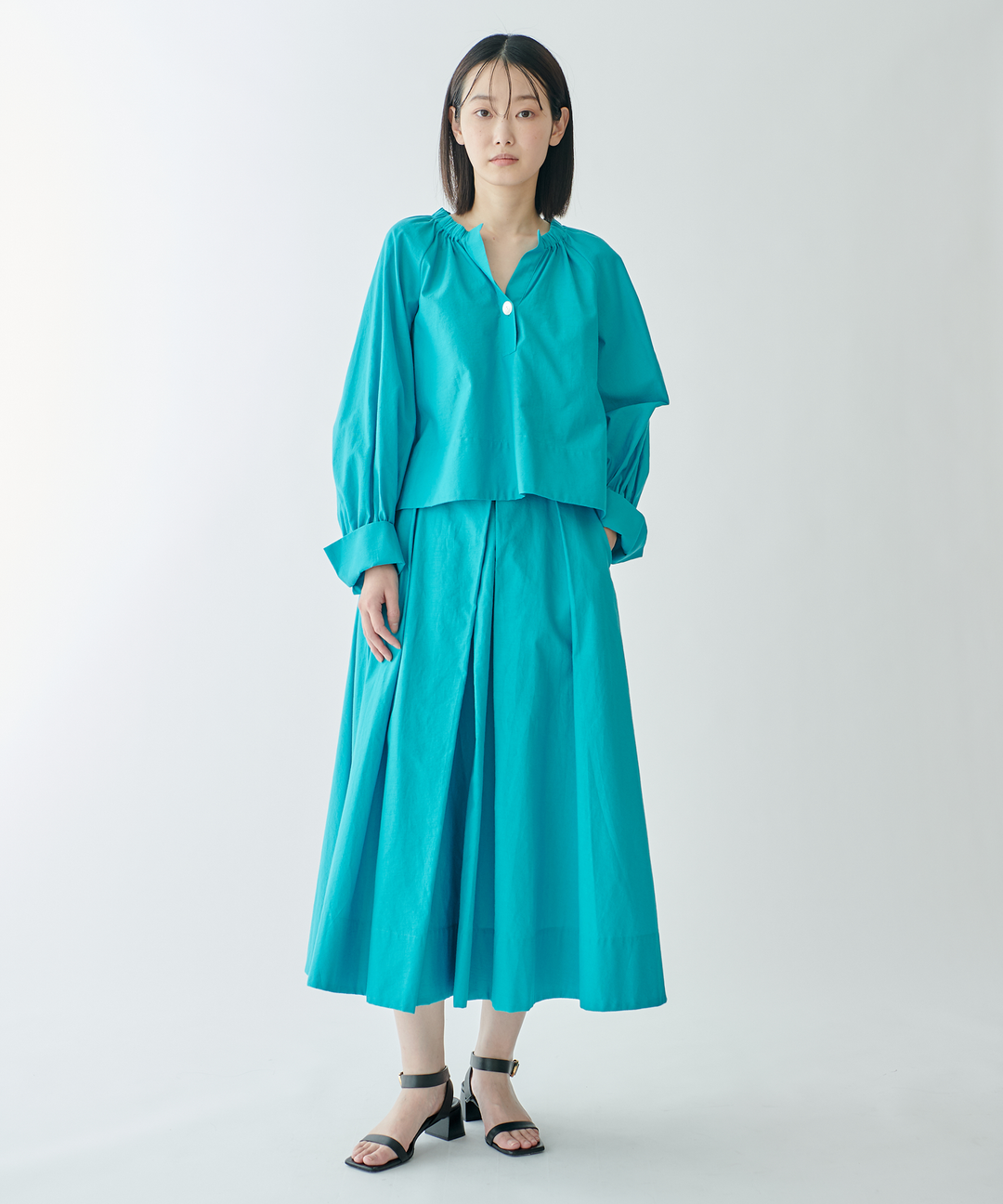 スキッパーギャザーブラウス – FACE SANS FARD