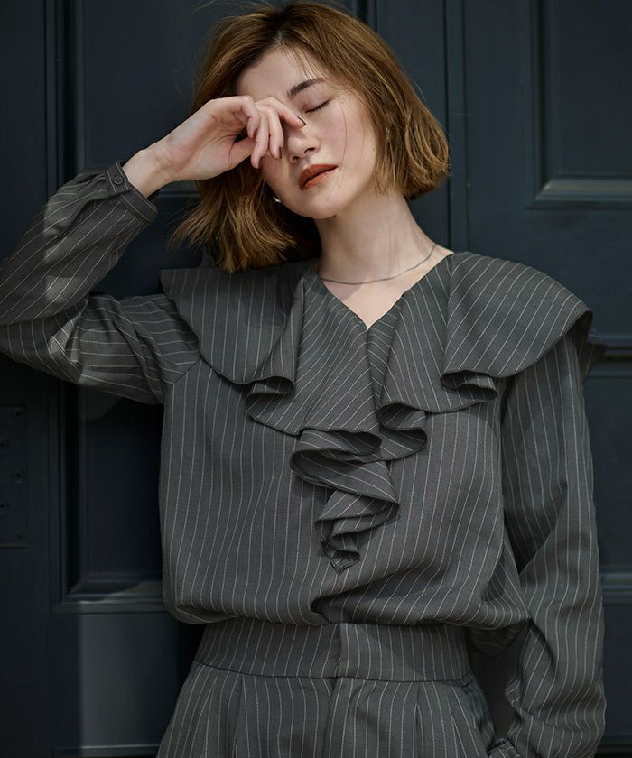 アディアム リリートップ ラッフル Vネック フリル ブラウス プル