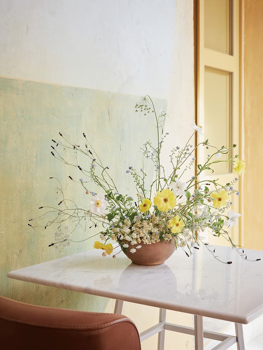 This Inspiring Floral Art Creates Emotion from Beauty– Frederic