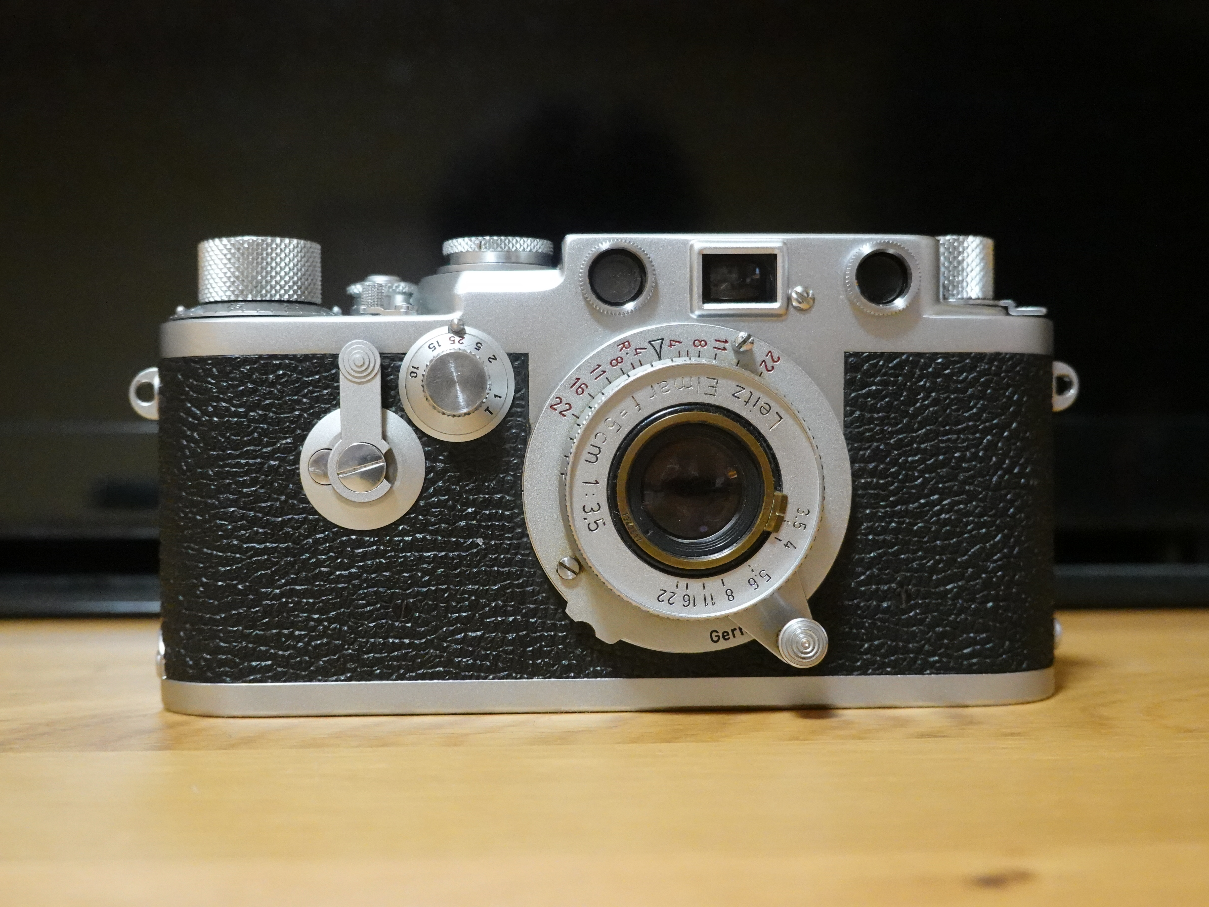 若い世代中心にフィルムカメラ熱が再燃している理由とは？ライカは